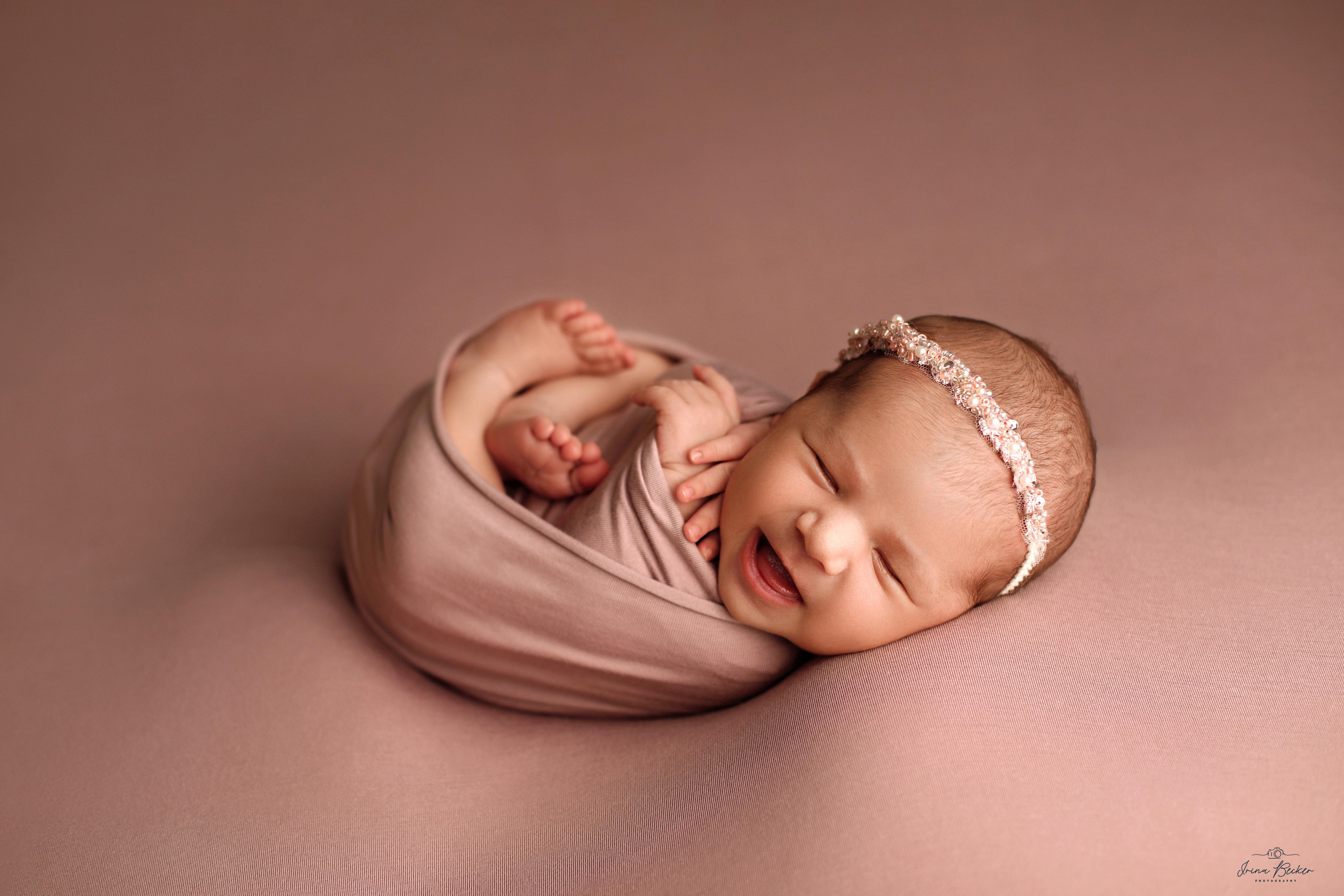 Babyfotograf Ulm, Babyfotograf Neu-Ulm, Babyfotograf Münsingen, Babyfotograf Metzingen, Babyfotograf Göppingen, Babyfotograf Tübingen, Babyfotograf Memmingen, Babyfotograf Reutlingen, Babyfotograf Stuttgart, Babyfotograf Günzburg, Babyfotograf Biberach an der Riss, Babyfotograf Alb-Donau-Kreis, Babyfotograf Bad Saulgau, Babyfotograf Bad Waldsee, Babyfotograf Ehingen, neugeborenenfotografie Ulm, neugeborenenfotografie Neu-Ulm, neugeborenenfotografie Stuttgart, neugeborenenfotografie Metzingen, neugeborenenfotografie Münsingen, neugeborenenfotografie Bad Saulgau, neugeborenenfotografie Bad Waldsee, neugeborenenfotografie Ehingen, neugeborenenfotografie Langenau, neugeborenenfotografie Ravensburg, neugeborenenfotografie Sigmaringen, Fograf Ulm, Fotograf Ehingen, Fotograf Bad Waldsee, Fotograf Friedrichshafen, Baby Ulm, Entbindung Ulm, babyfotograf Erbach, Babyfotograf Blabeuren, Babyfotograf Biberach