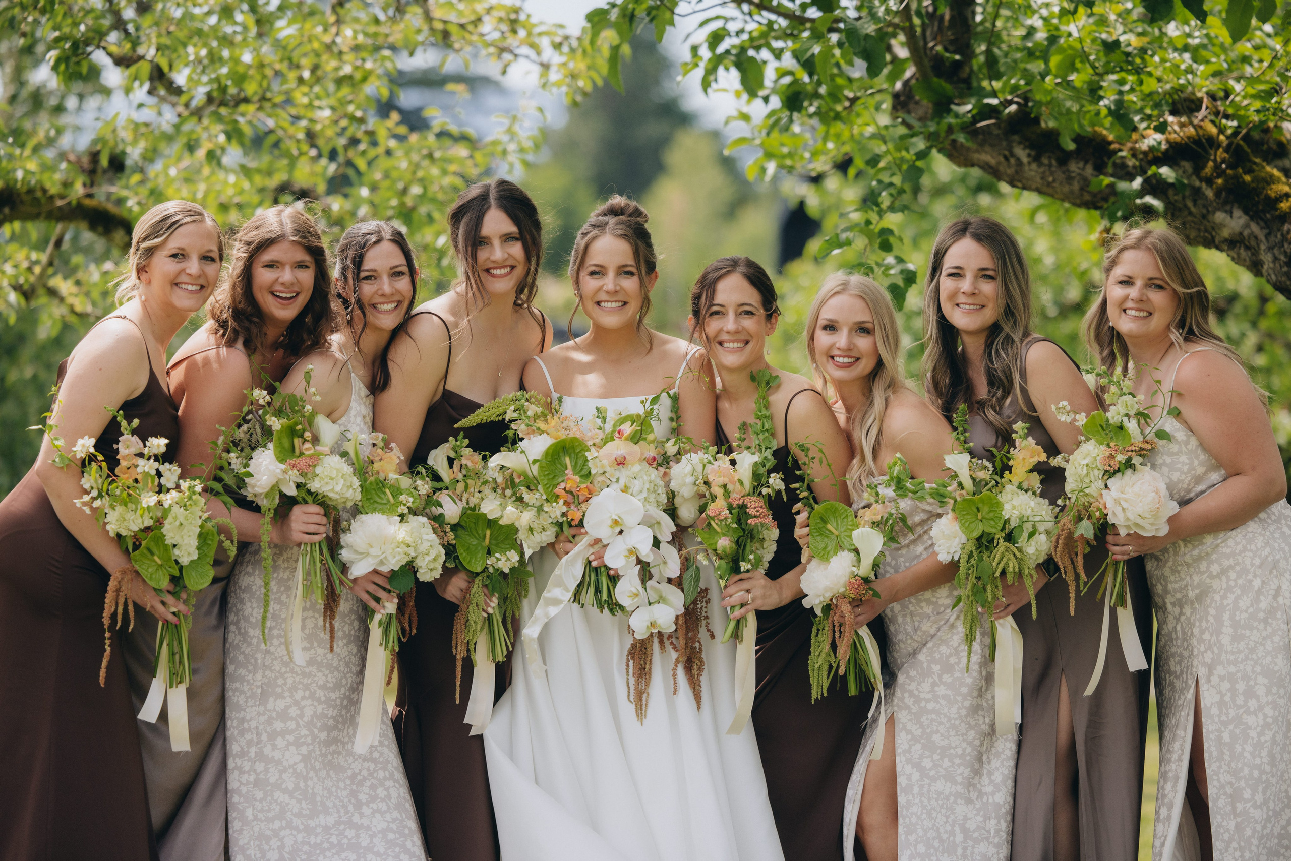 Wedding Shelby & Riley | Columbia River Gorge, WA | Georgy Shishkin Photography Photography. Portland Wedding Photographer | Authentic PNW Love Stories