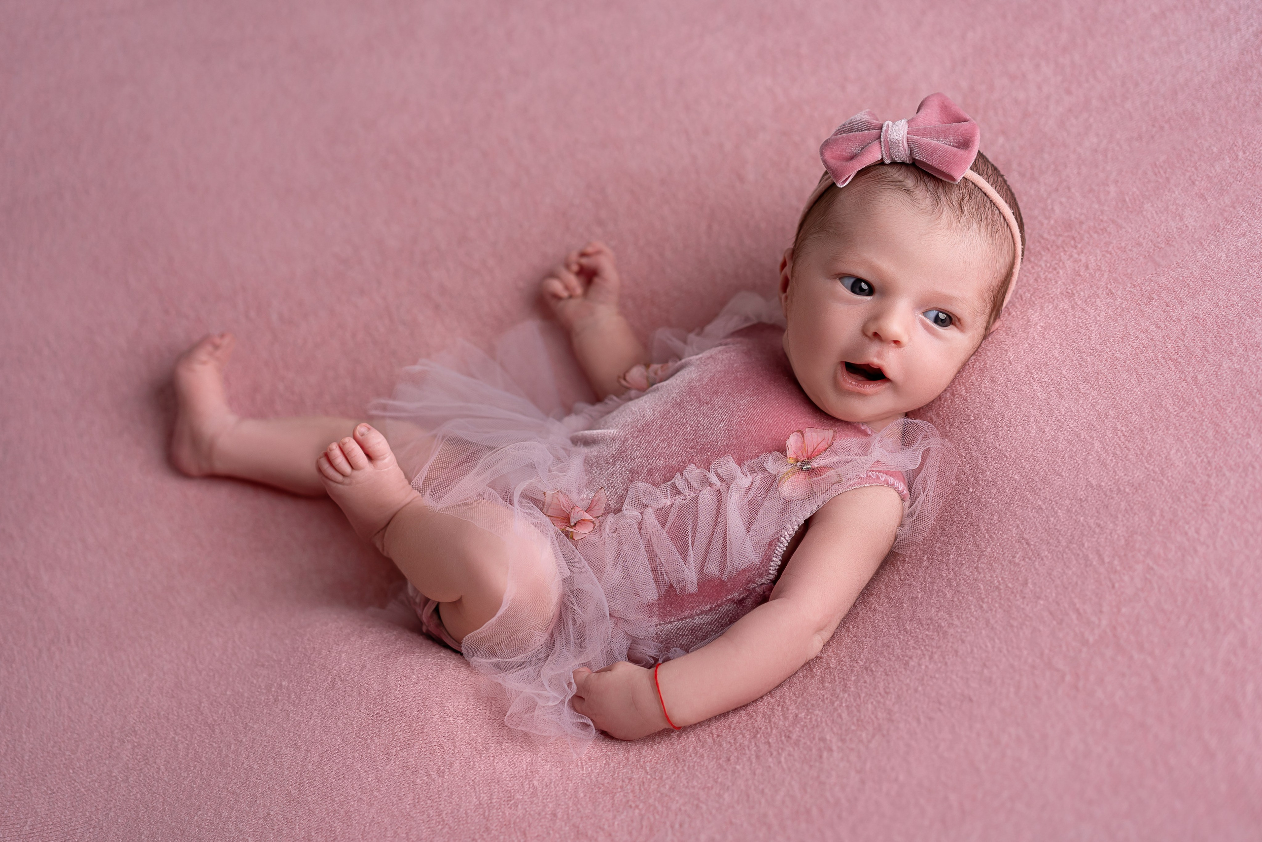 Neugeborenenfotos in Berlin – Studio oder bei Ihnen zu Hause