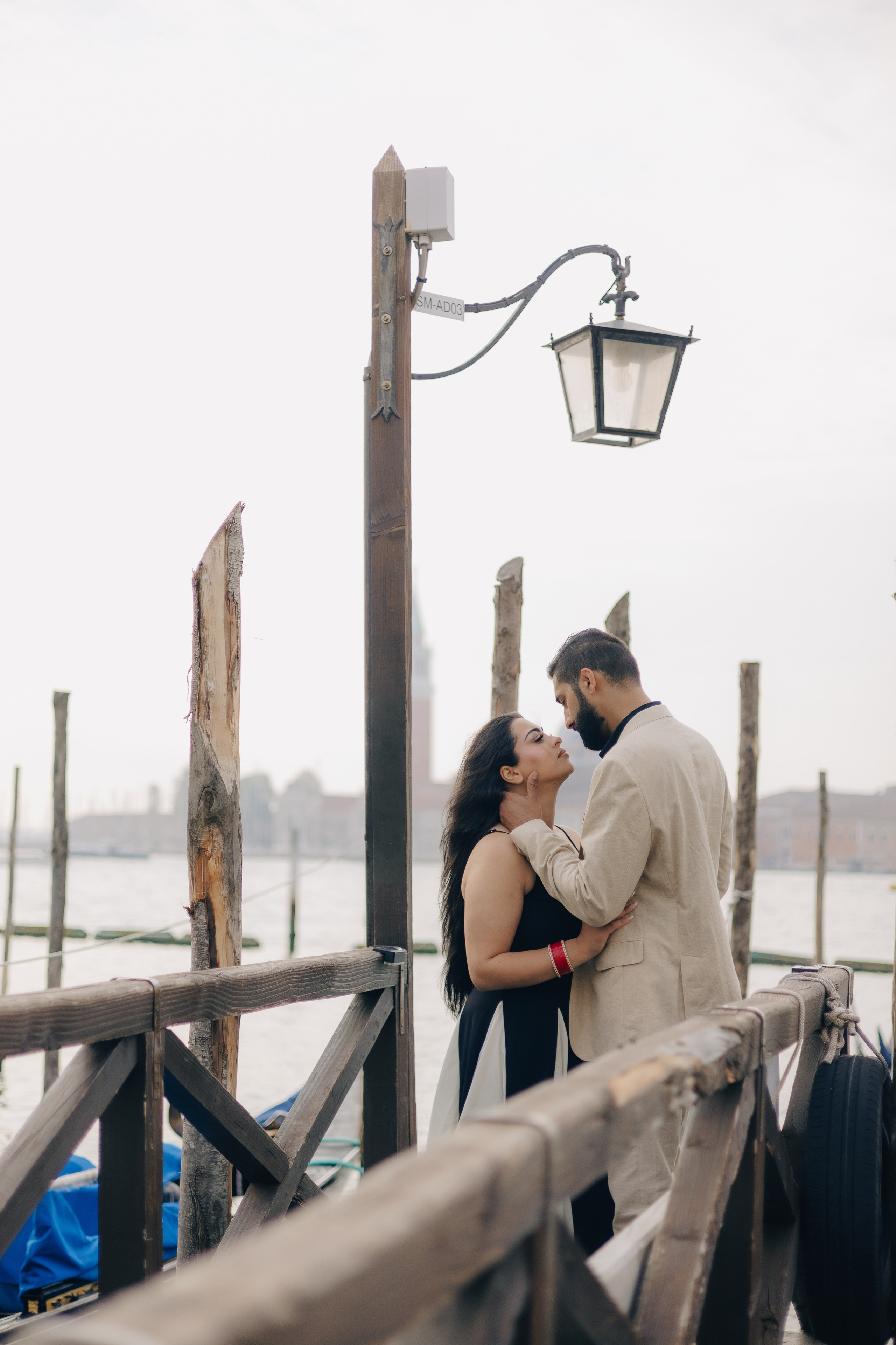 Roop and Andy. Sara Luca Wedding Photographer in Italy and Europe