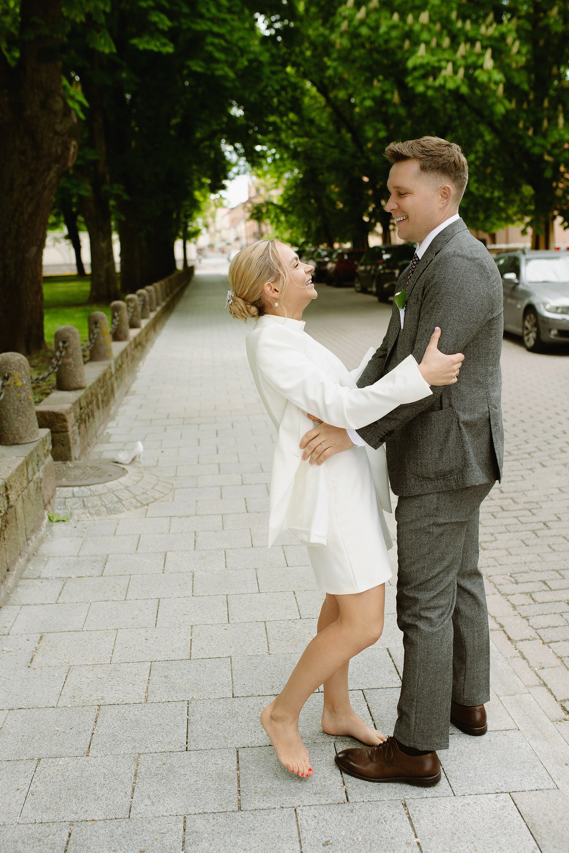 Vestuvių fotografė, vestuvių fotografas visoje Lietuvoje, vestuvių fotografė Vilniuje, jausminga ir jauki vestuvių fotografija, laikui nepavaldi vestuvių fotografija; Vestuvių fotografė Pakruojyje; Vestuvių fotografė Šiauliuose;Vestuvių fotografė Panevėžyje; vestuvių fotografė Kaune; Vestuvių fotografė Biržuose; vestuvių fotografė Pasvalyje; vestuvių fotografė Klaipėdoje