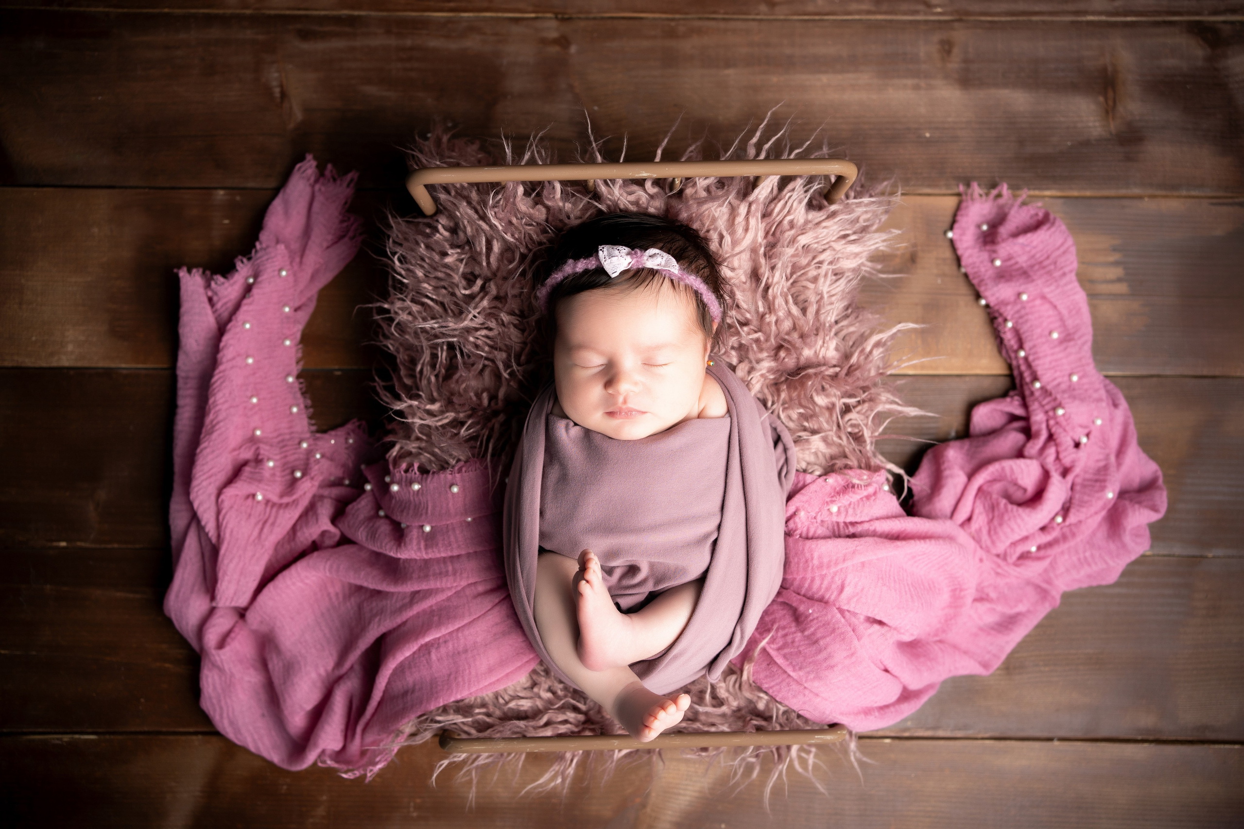 NEWBORN. BabyBumpbyCristinaH