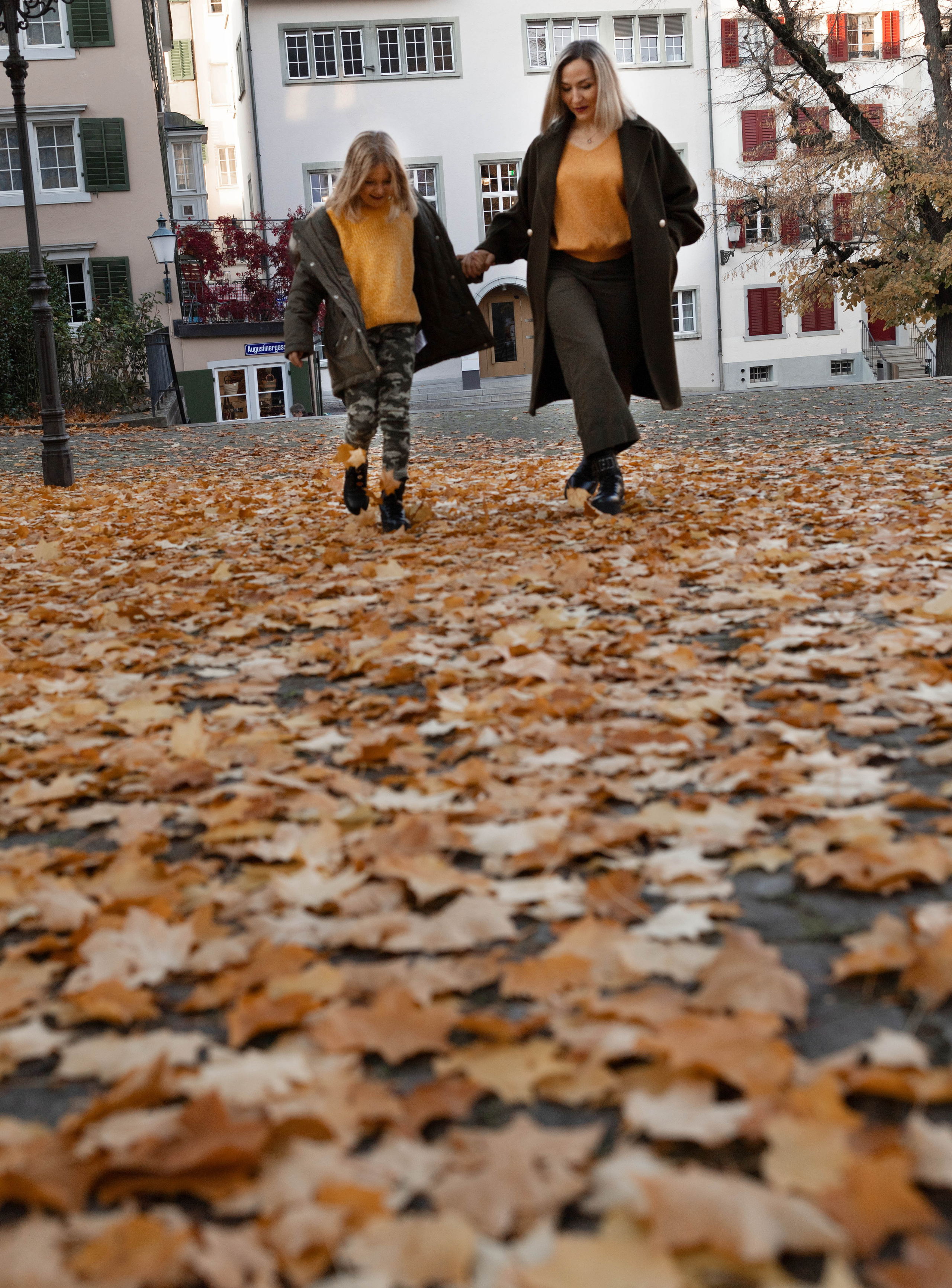 FotoStory „Mutter & Tochter“. FotoStory by Lana Gfeller / Kanton Zürich