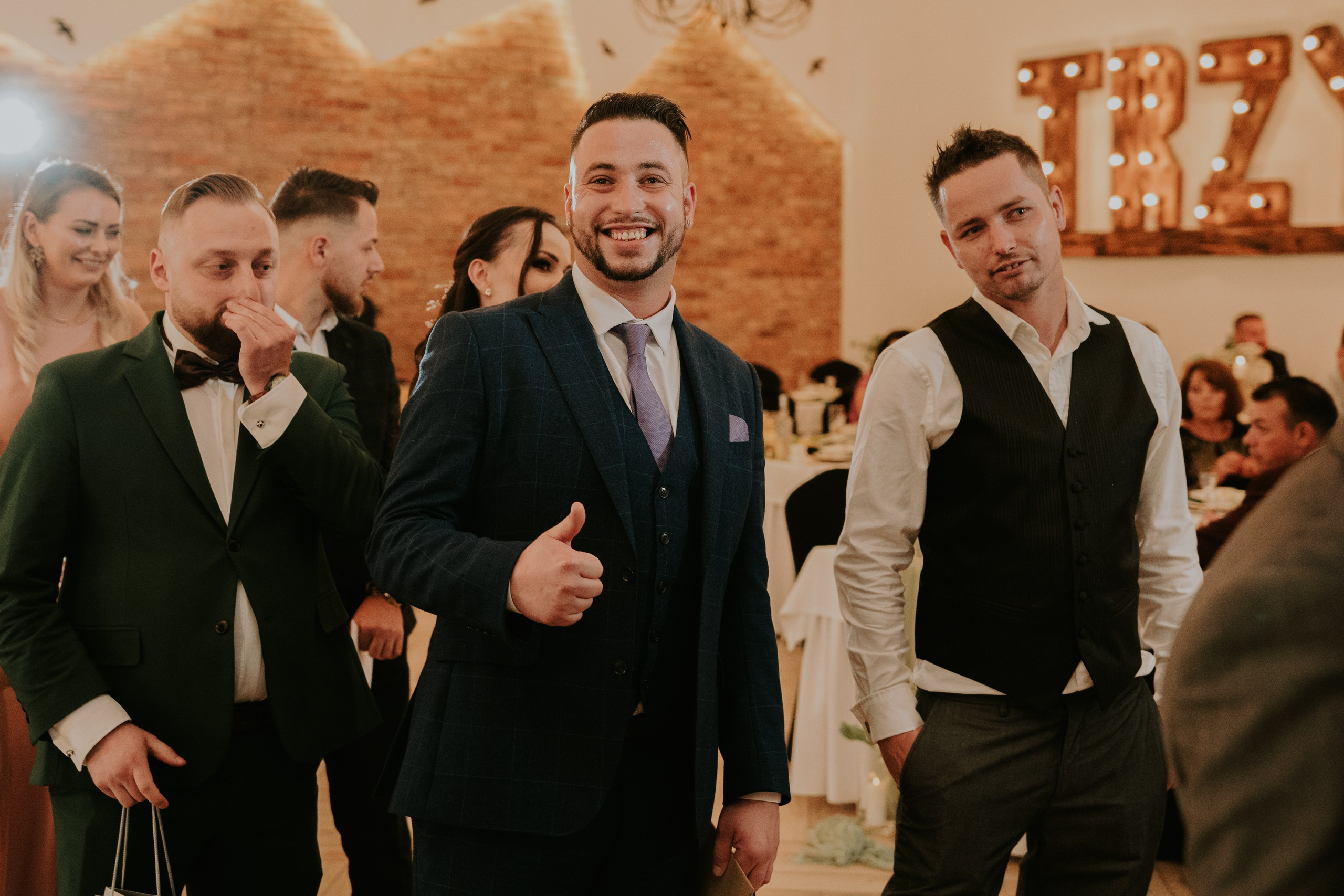 Trzy Drzewa: wspaniała uroczystość Wiktorii i Kamila. Karkowskafoto - fotografia miłości