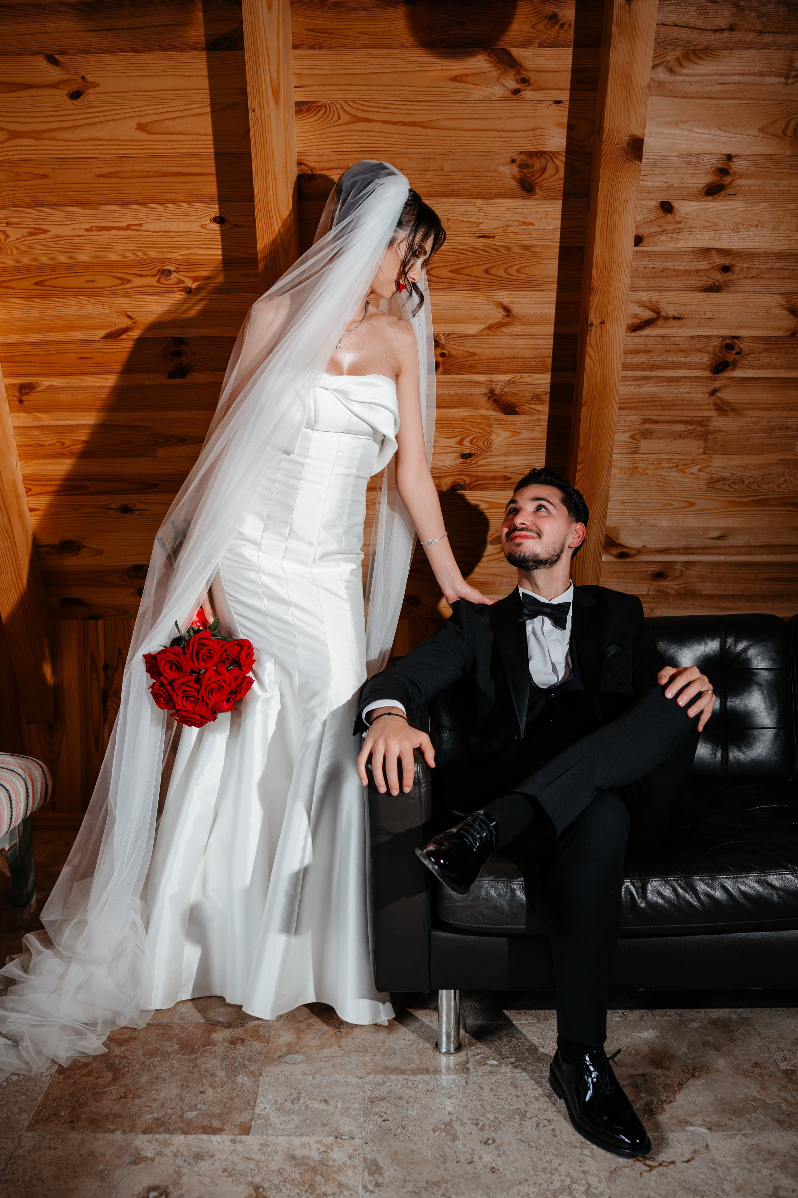 Povestea de nuntă a lui Anca și Dragoș în Bacău | Fotografie de Eveniment. Raw Studio. Fotograful tau de nunta!