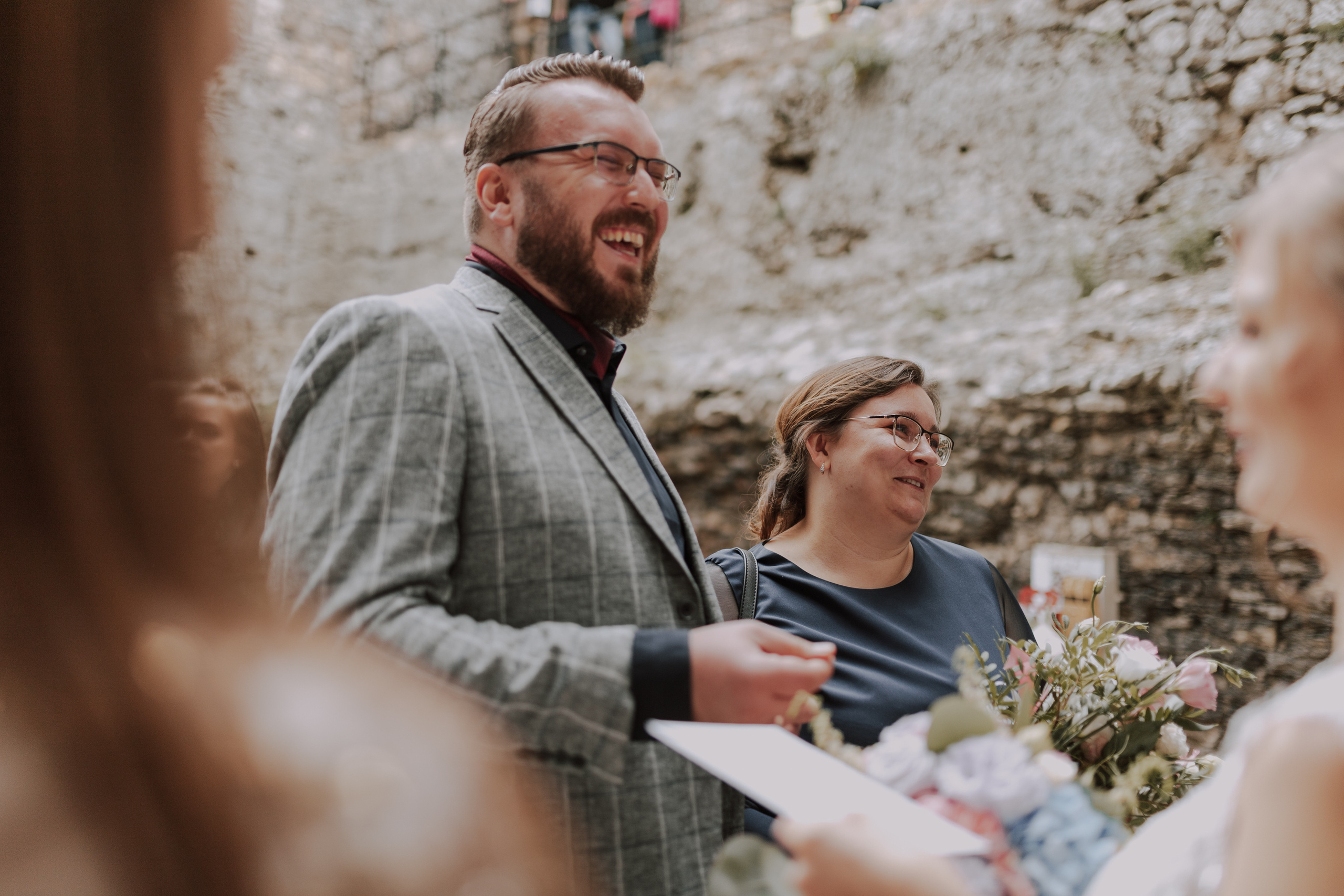 Ślub plenerowy na zamkuw Ogrodzieńcu: Katarzyna&Piotr. Karkowskafoto - fotografia miłości