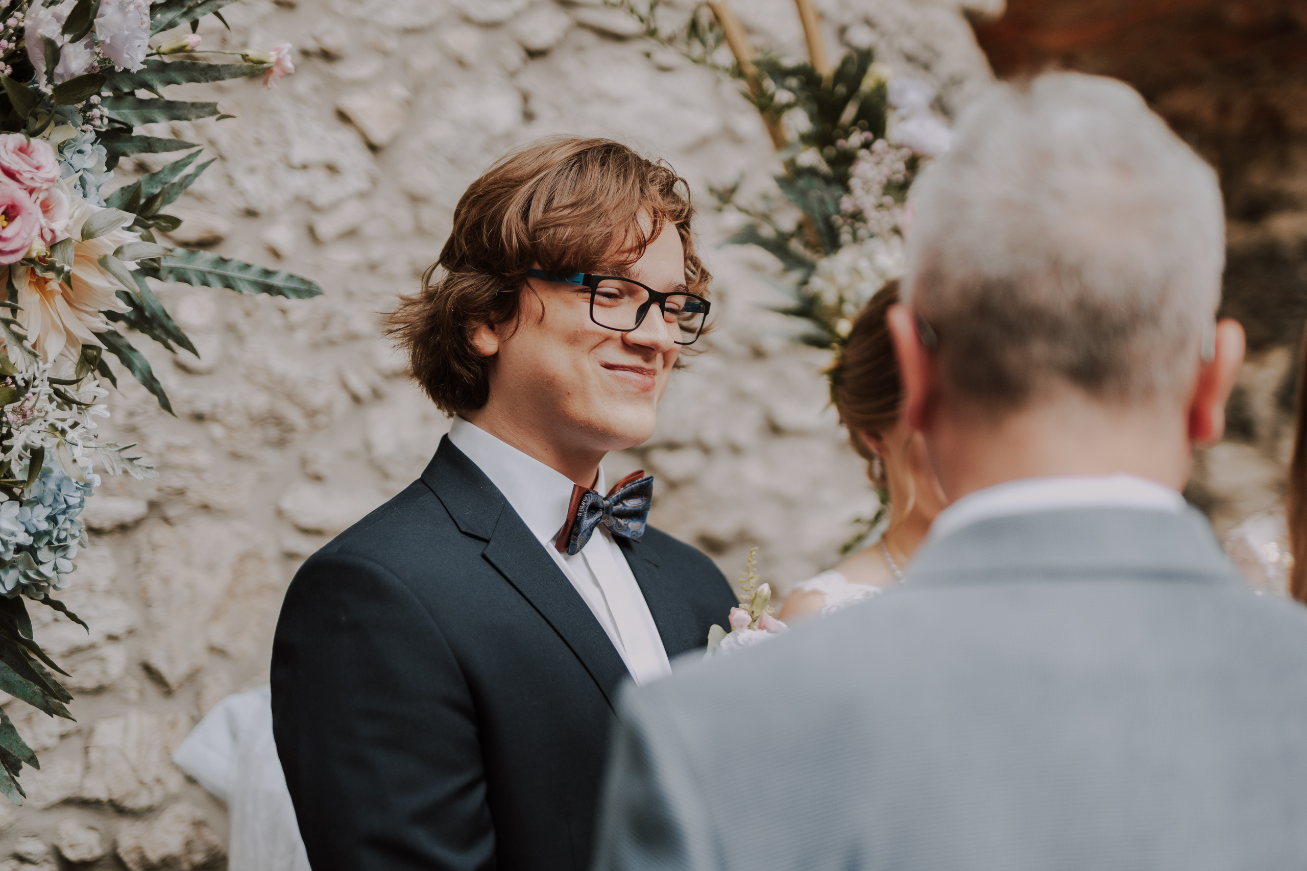 Ślub plenerowy na zamkuw Ogrodzieńcu: Katarzyna&Piotr. Karkowskafoto - fotografia miłości