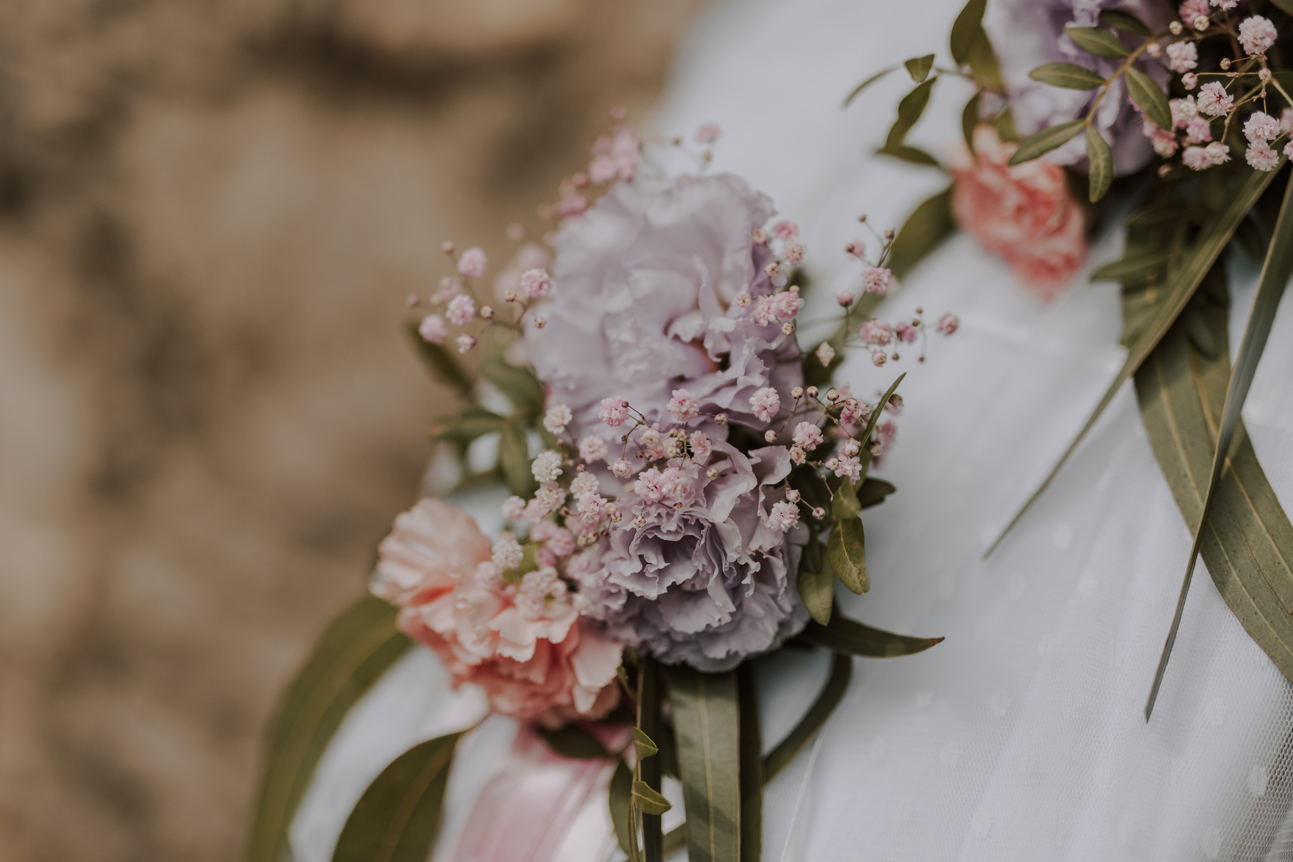 Ślub plenerowy na zamkuw Ogrodzieńcu: Katarzyna&Piotr. Karkowskafoto - fotografia miłości