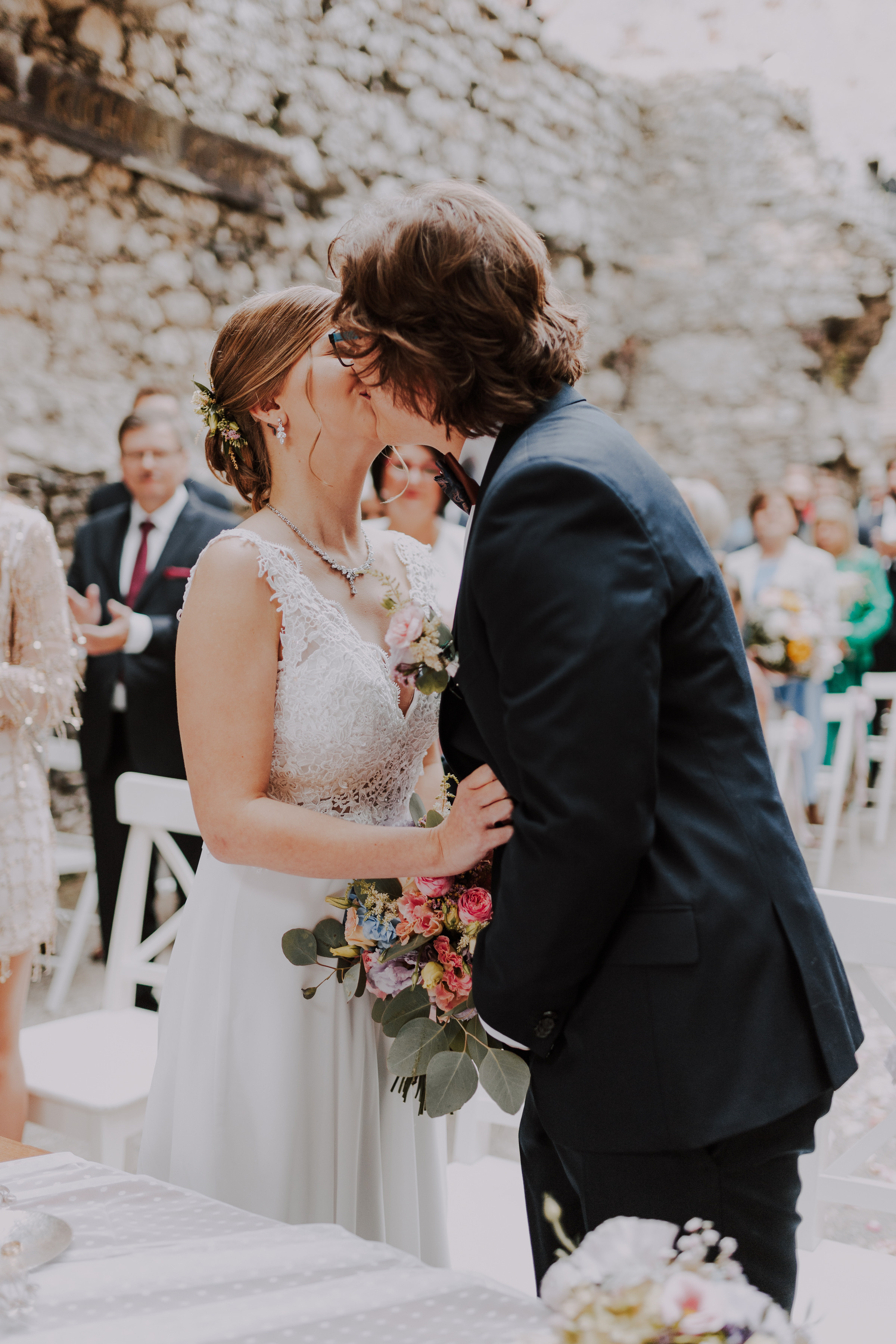 Ślub plenerowy na zamkuw Ogrodzieńcu: Katarzyna&Piotr. Karkowskafoto - fotografia miłości