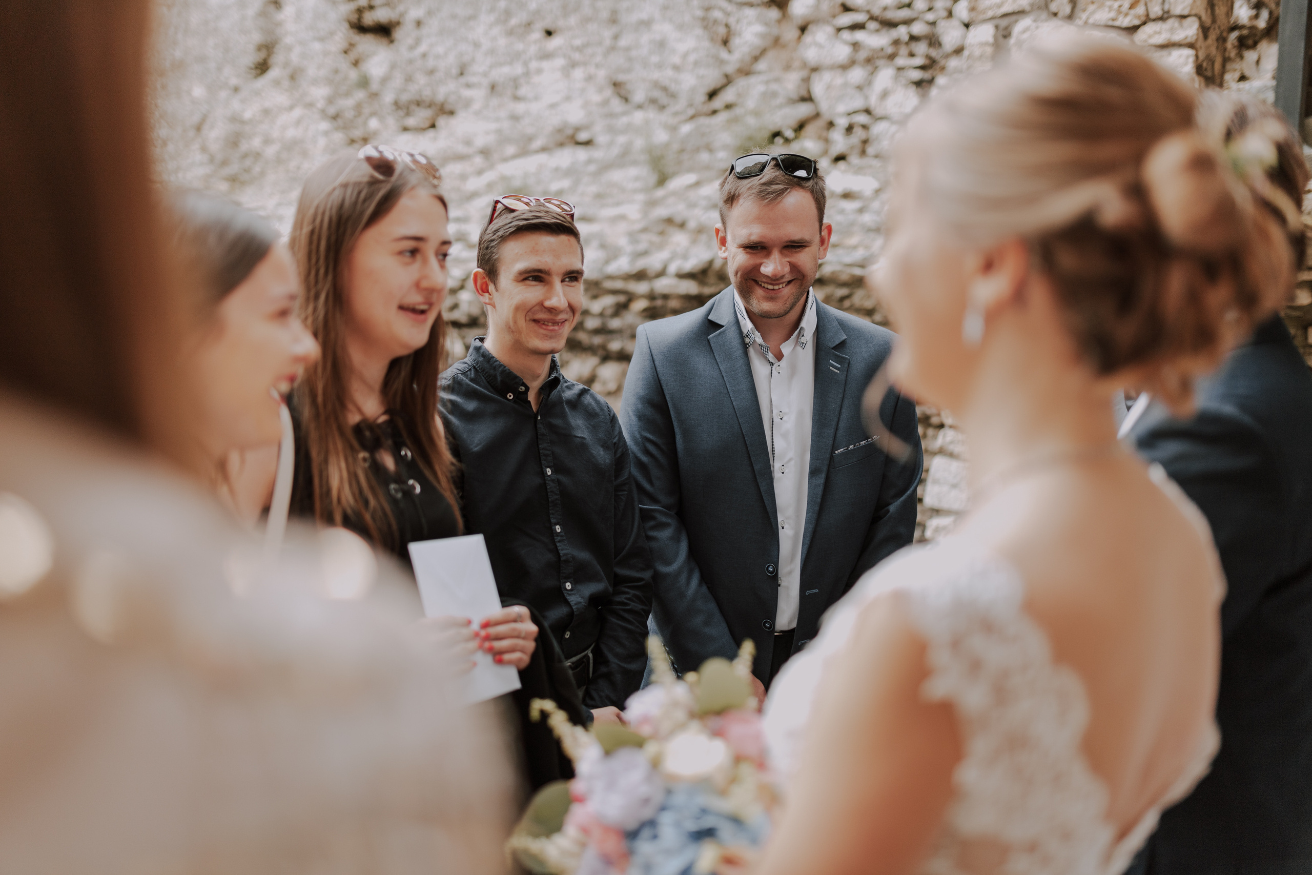 Ślub plenerowy na zamkuw Ogrodzieńcu: Katarzyna&Piotr. Karkowskafoto - fotografia miłości