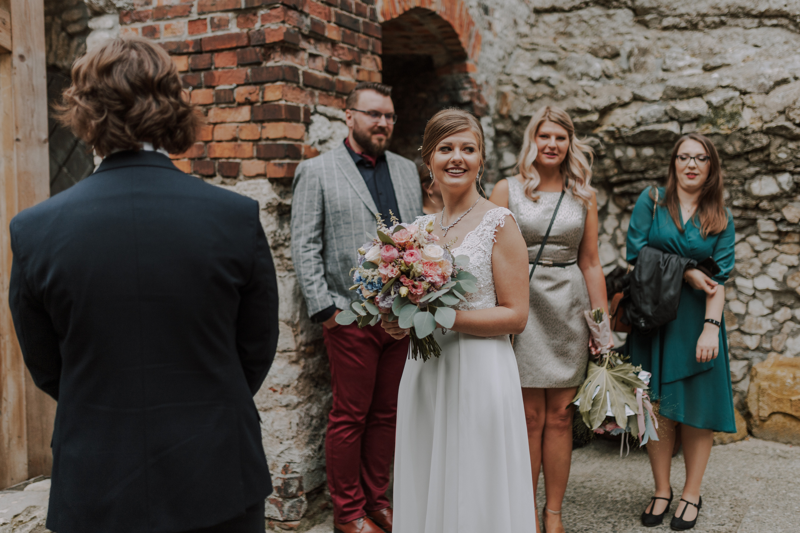 Ślub plenerowy na zamkuw Ogrodzieńcu: Katarzyna&Piotr. Karkowskafoto - fotografia miłości