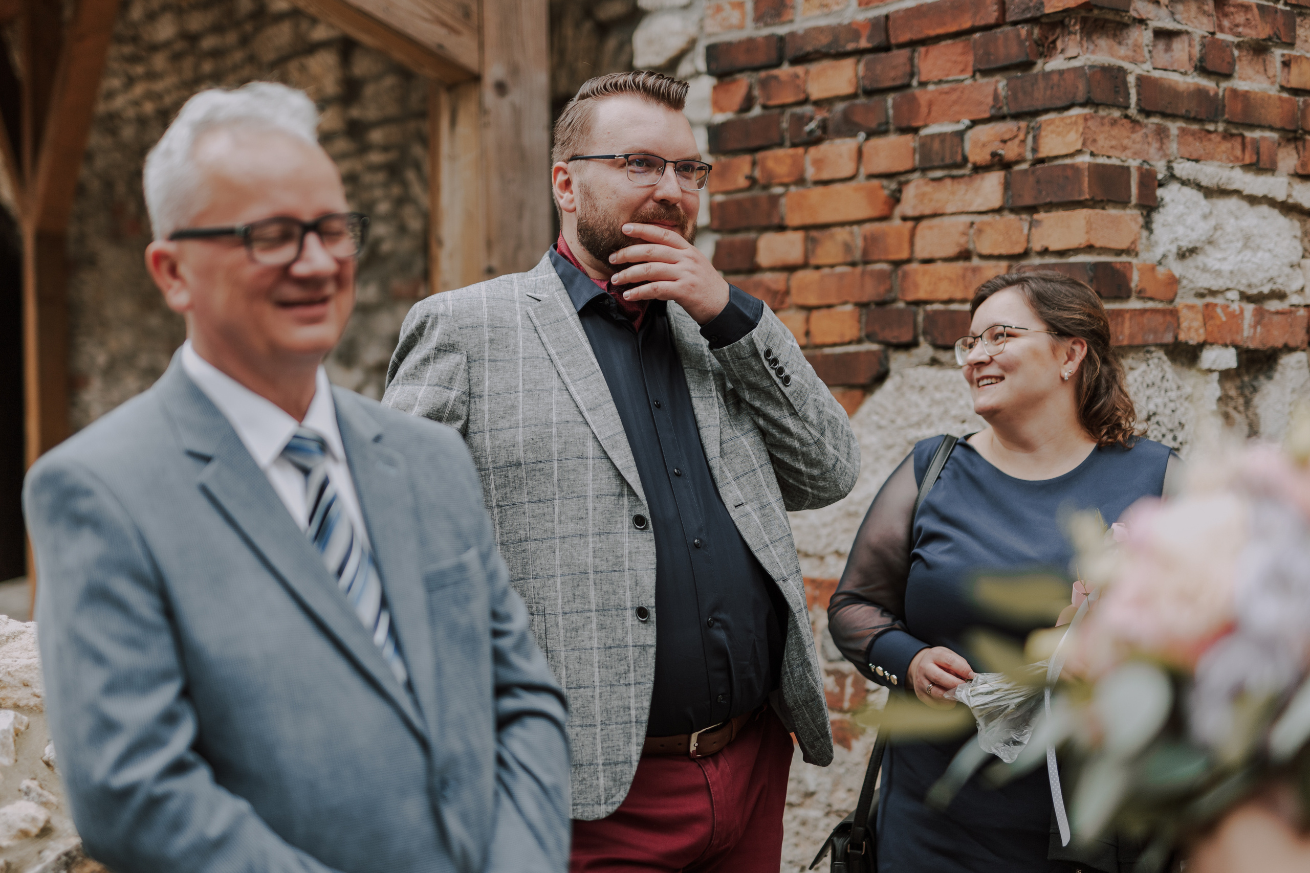 Ślub plenerowy na zamkuw Ogrodzieńcu: Katarzyna&Piotr. Karkowskafoto - fotografia miłości