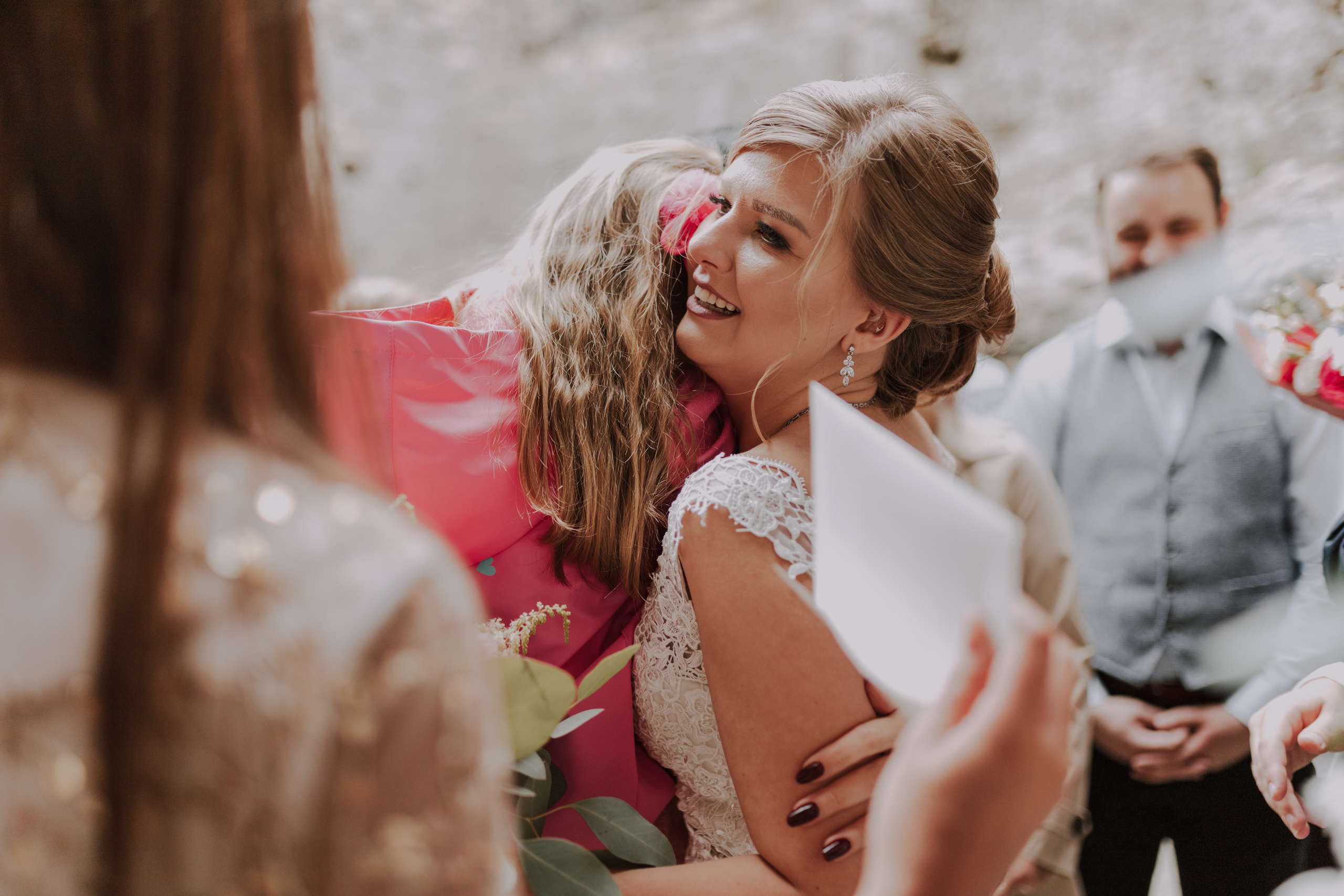 Ślub plenerowy na zamkuw Ogrodzieńcu: Katarzyna&Piotr. Karkowskafoto - fotografia miłości