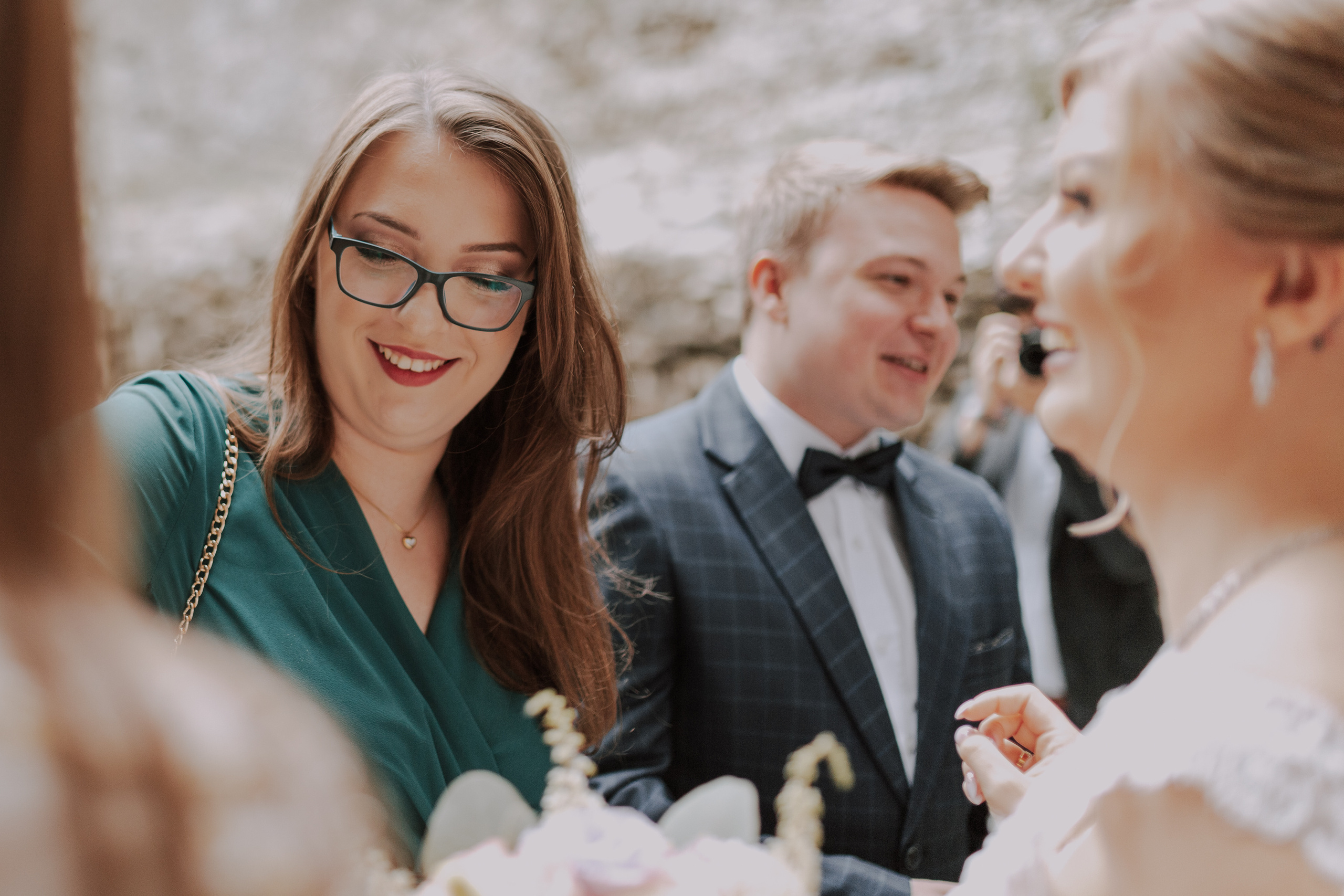 Ślub plenerowy na zamkuw Ogrodzieńcu: Katarzyna&Piotr. Karkowskafoto - fotografia miłości