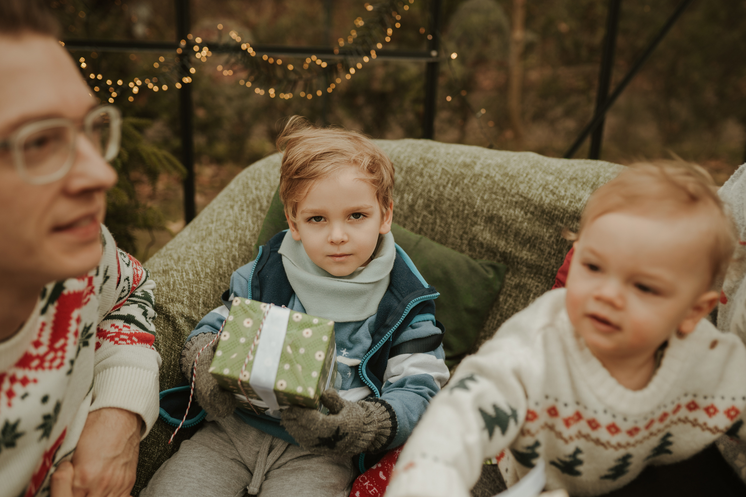 Świąteczna sesja w szklarni. Karkowskafoto - fotografia miłości