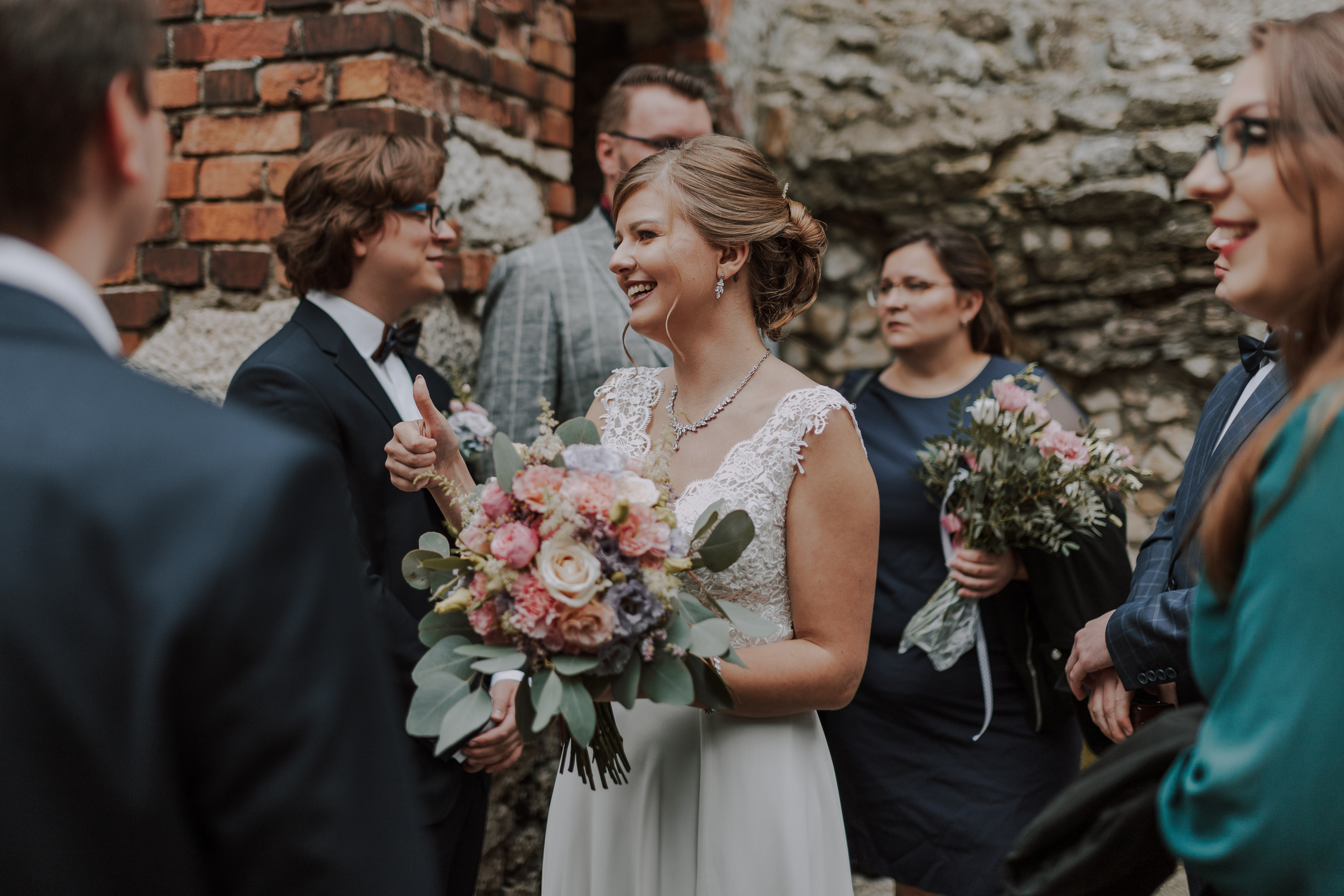 Ślub plenerowy na zamkuw Ogrodzieńcu: Katarzyna&Piotr. Karkowskafoto - fotografia miłości