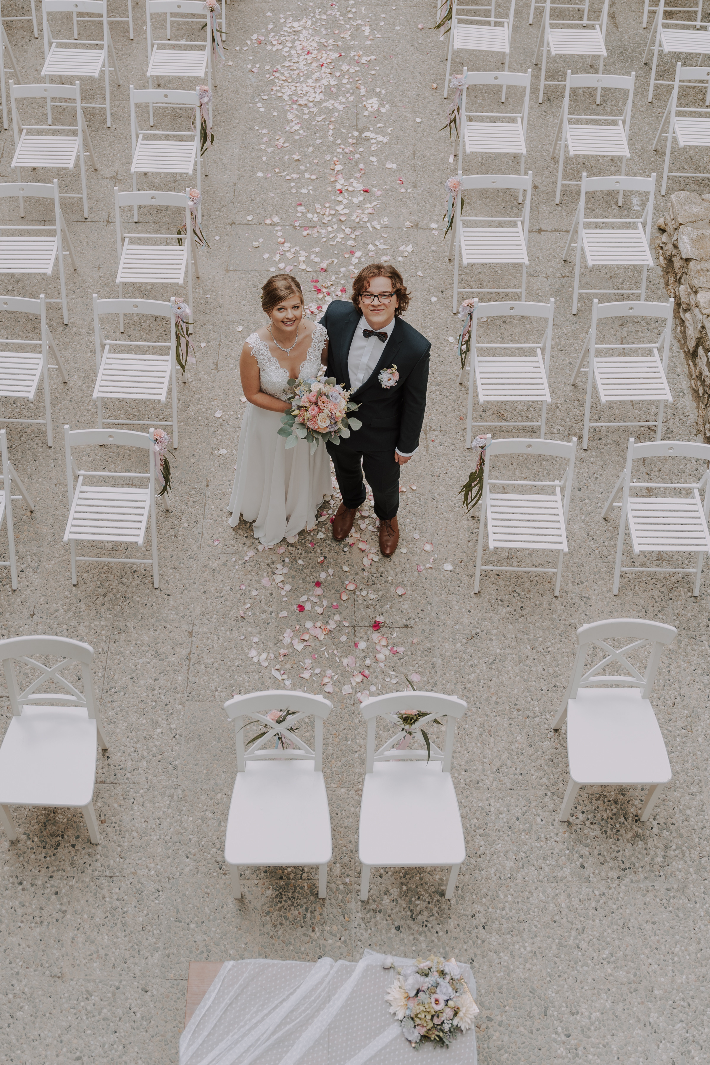 Ślub plenerowy na zamkuw Ogrodzieńcu: Katarzyna&Piotr. Karkowskafoto - fotografia miłości