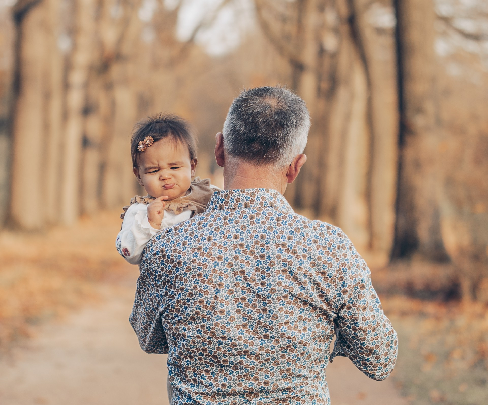 Familieshoot | Warme en Spontane Familiefotografie vol Emotie. Kapture Fotografie – Huwelijksfotografie & Portretfotografie voor pure liefdevolle momenten