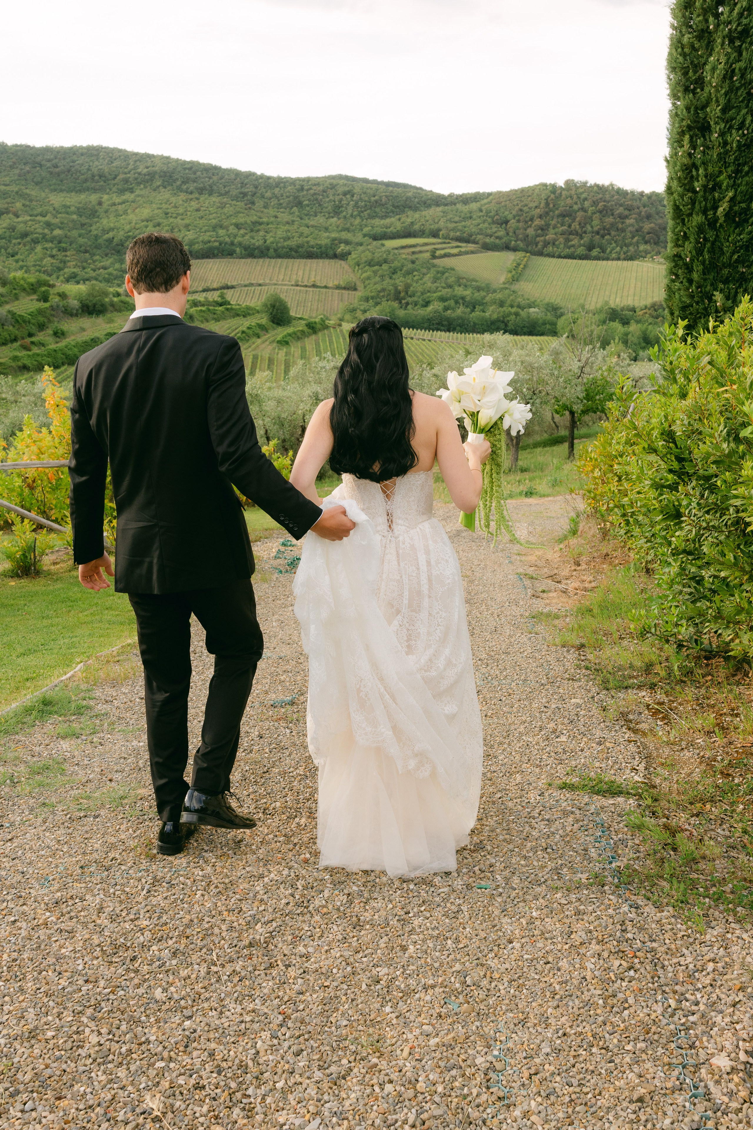 Hannah and Zac. Sara Luca Wedding Photographer in Italy and Europe