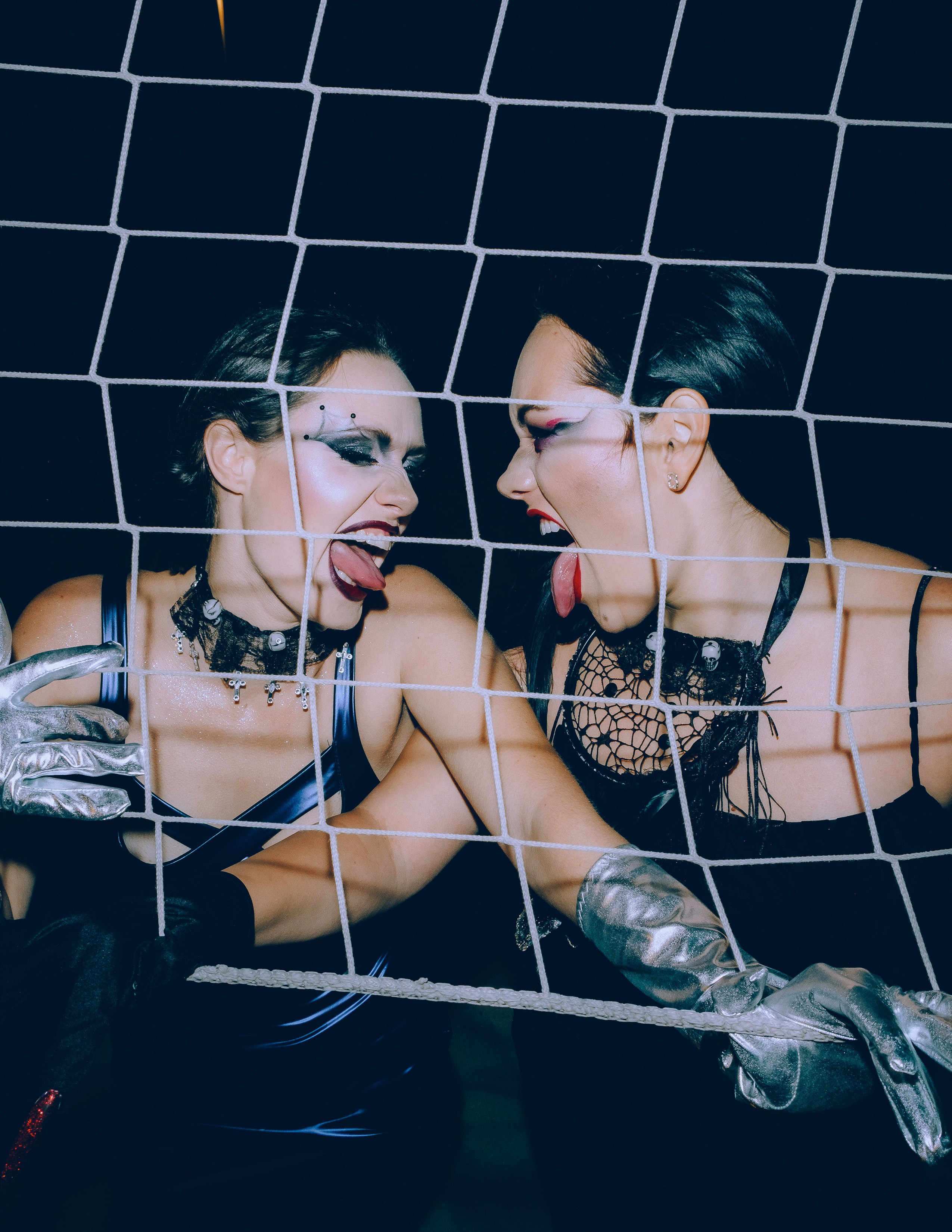 Мистическая Halloween-фотосессия на пляже: фотограф Аликанте и Торревьеха для креативных съемок — Андрей Луковников