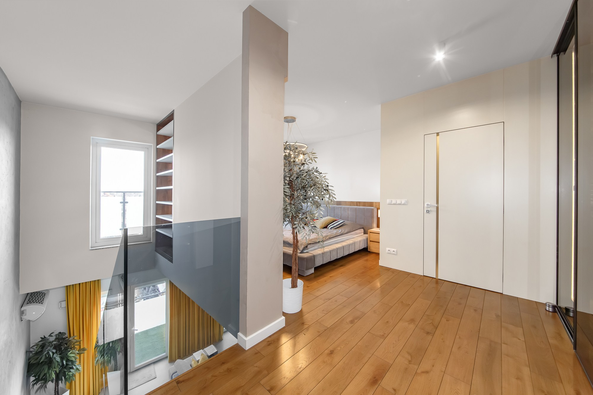 fotografia wnętrza domu jednorodzinnego