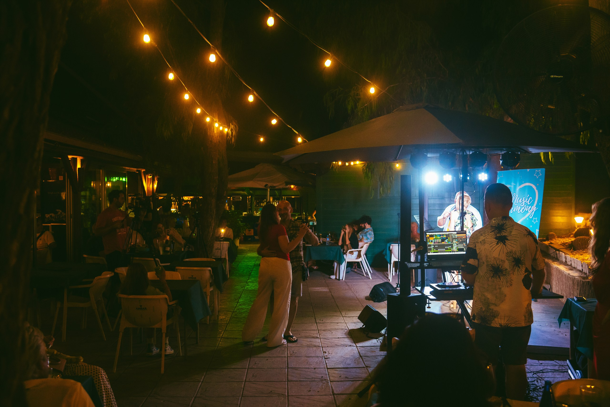 Photo report from a creative evening at the El Bosque Animado restaurant, Torrevieja
