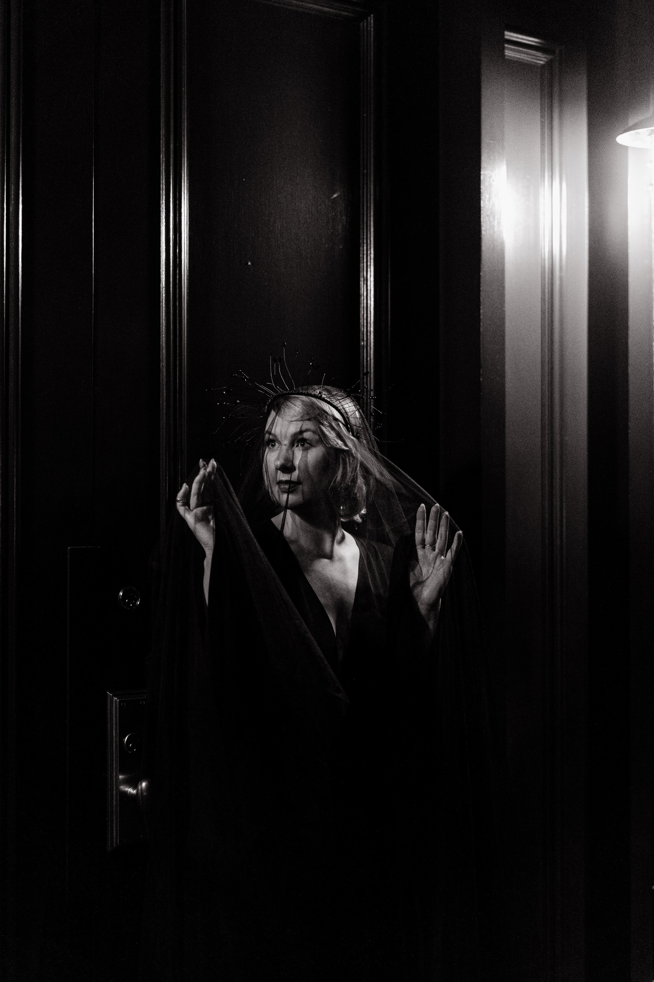 Halloween Photo Sessions NYC | Spooky & Stylish Photography 2025. Videographer and photographer in New York // MAKAROV.VIDEO