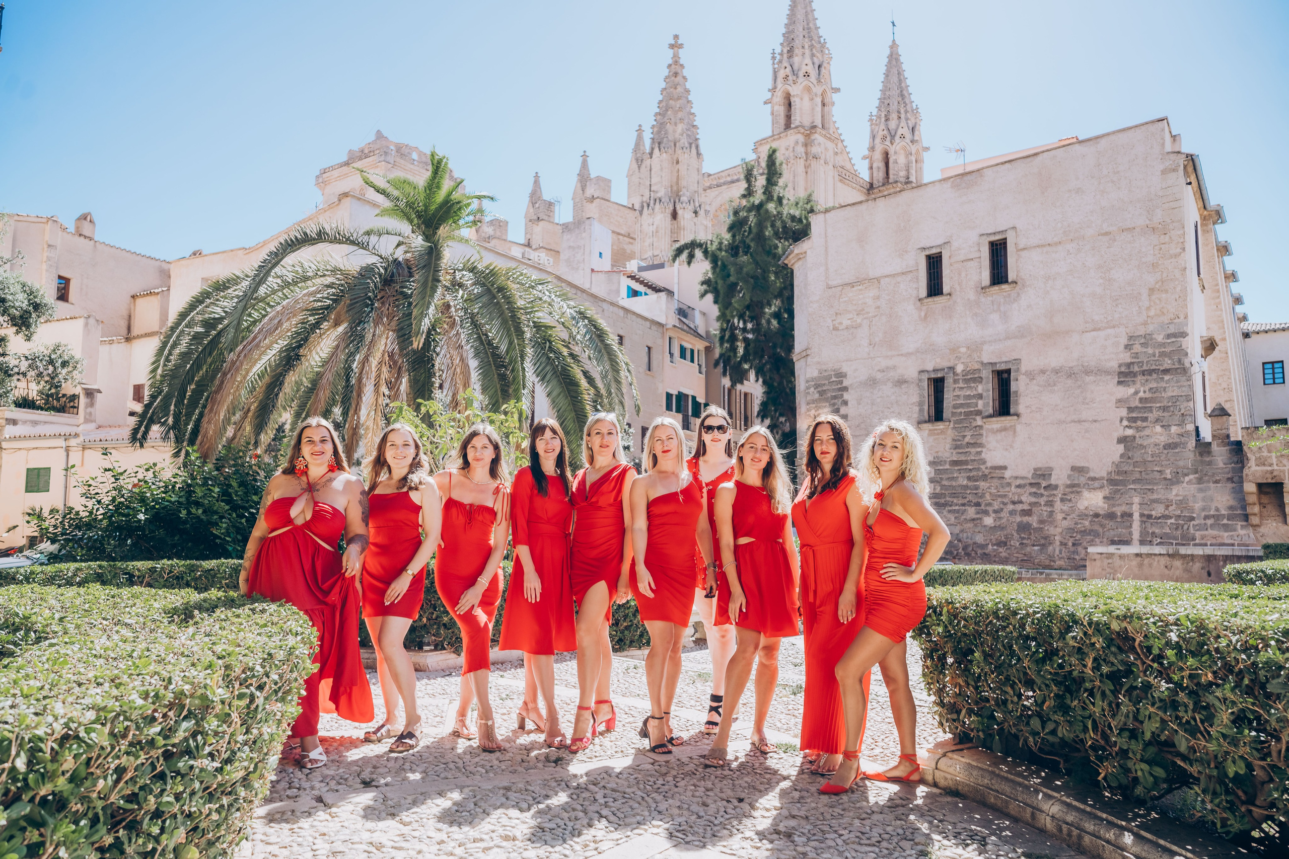 Ladys in red. Фотограф у Пальма де Майорка