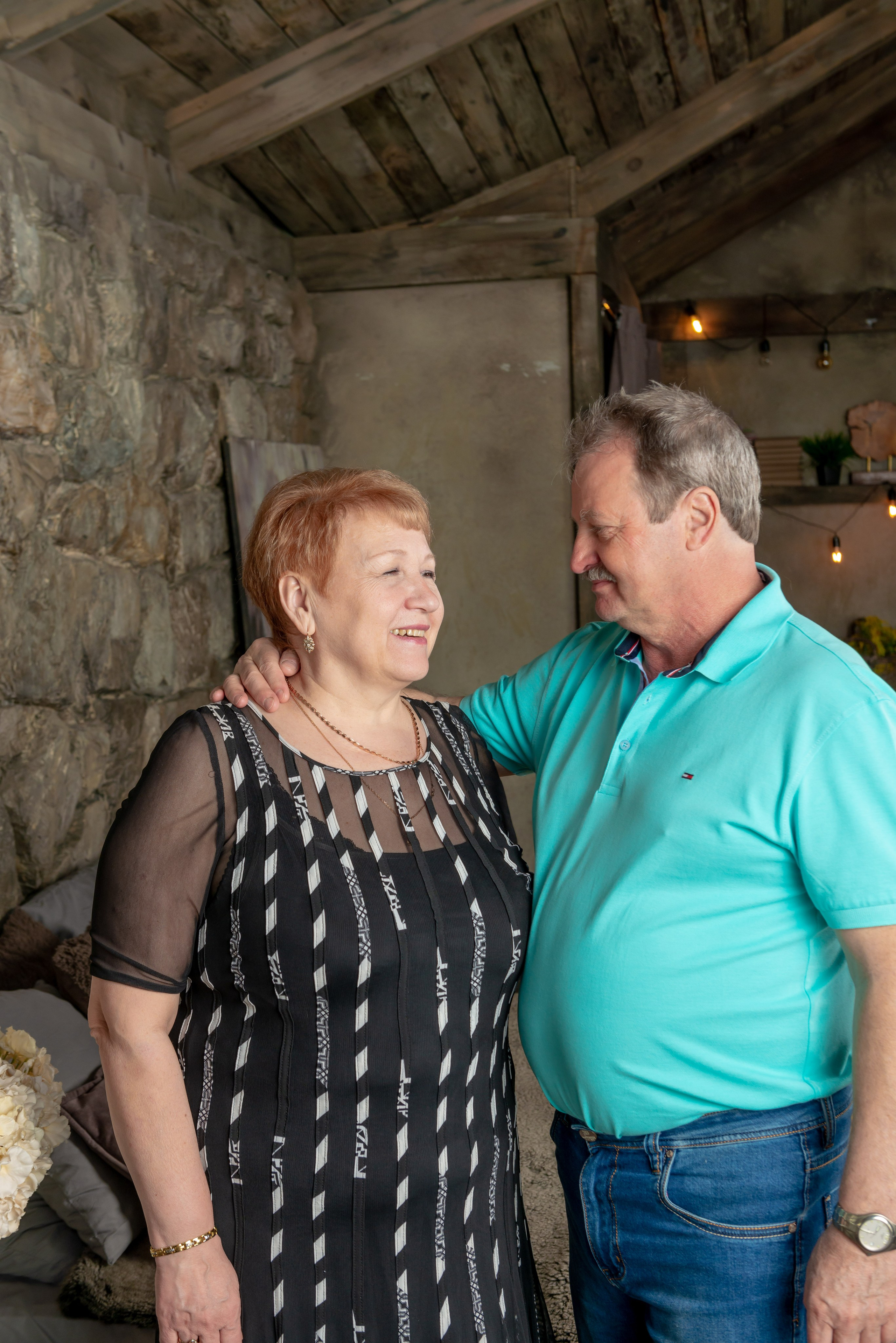 Photosession of a married couple in the studio. FOTÓGRAFO MÉXICO QUINTANA ROO