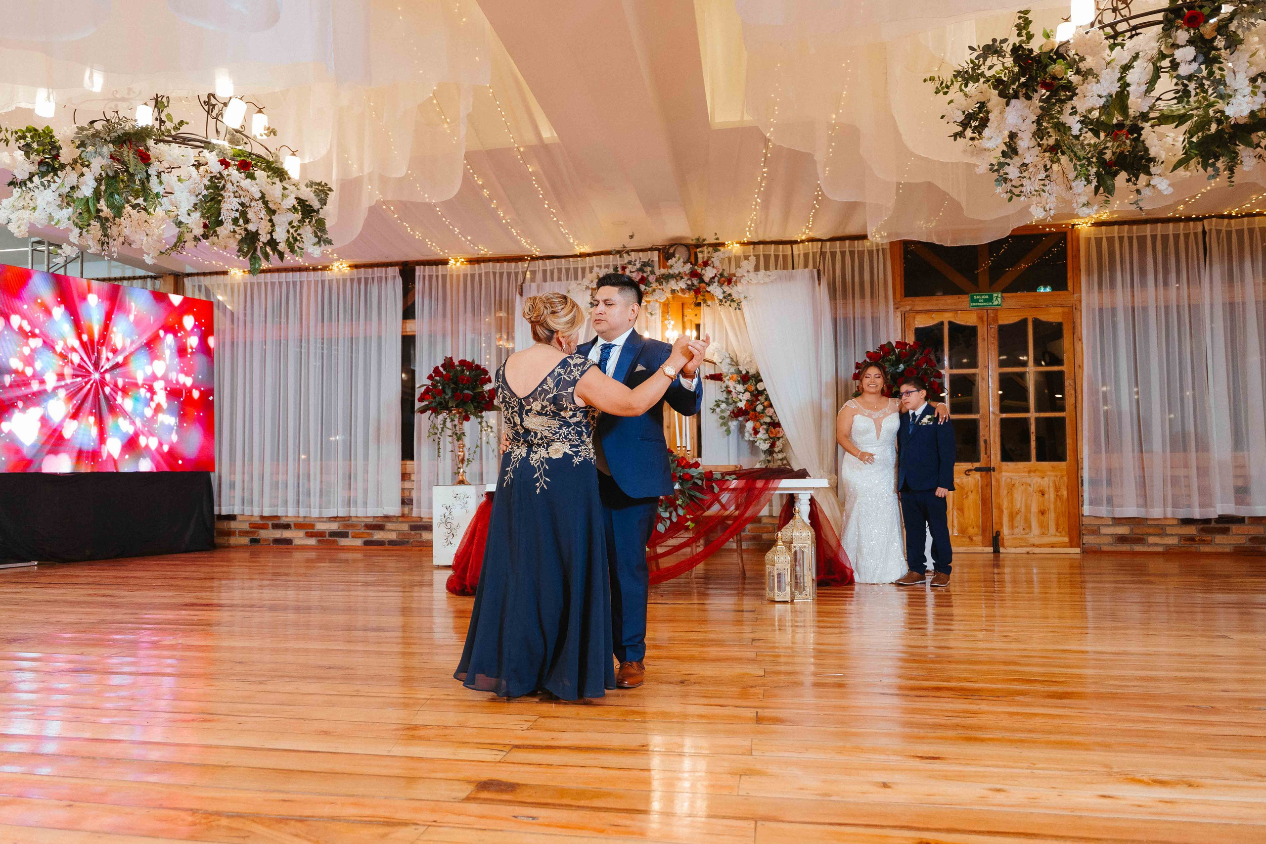 Ivan y Maria. Fotógrafo de bodas en Loja Ecuador | Piero Alvarez PH