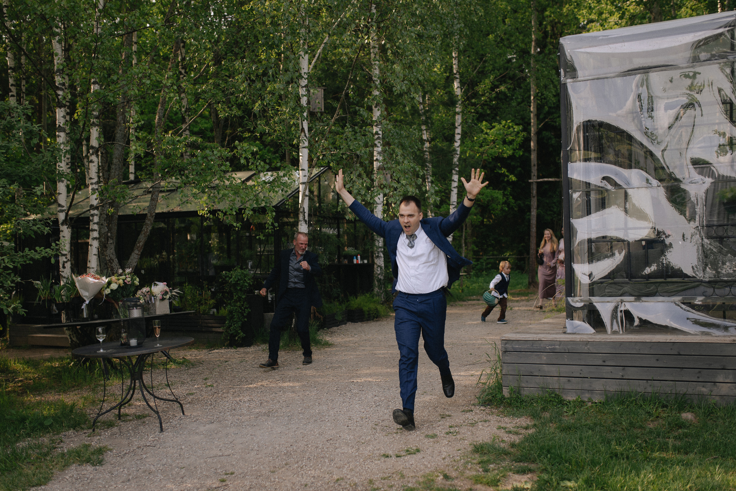 Vestuvinė fotosesija Food in the wood
