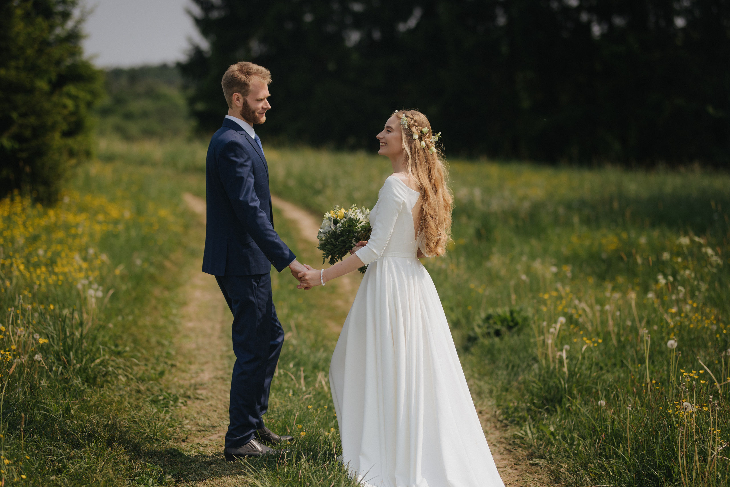 Vestuvinė fotosesija Food in the wood