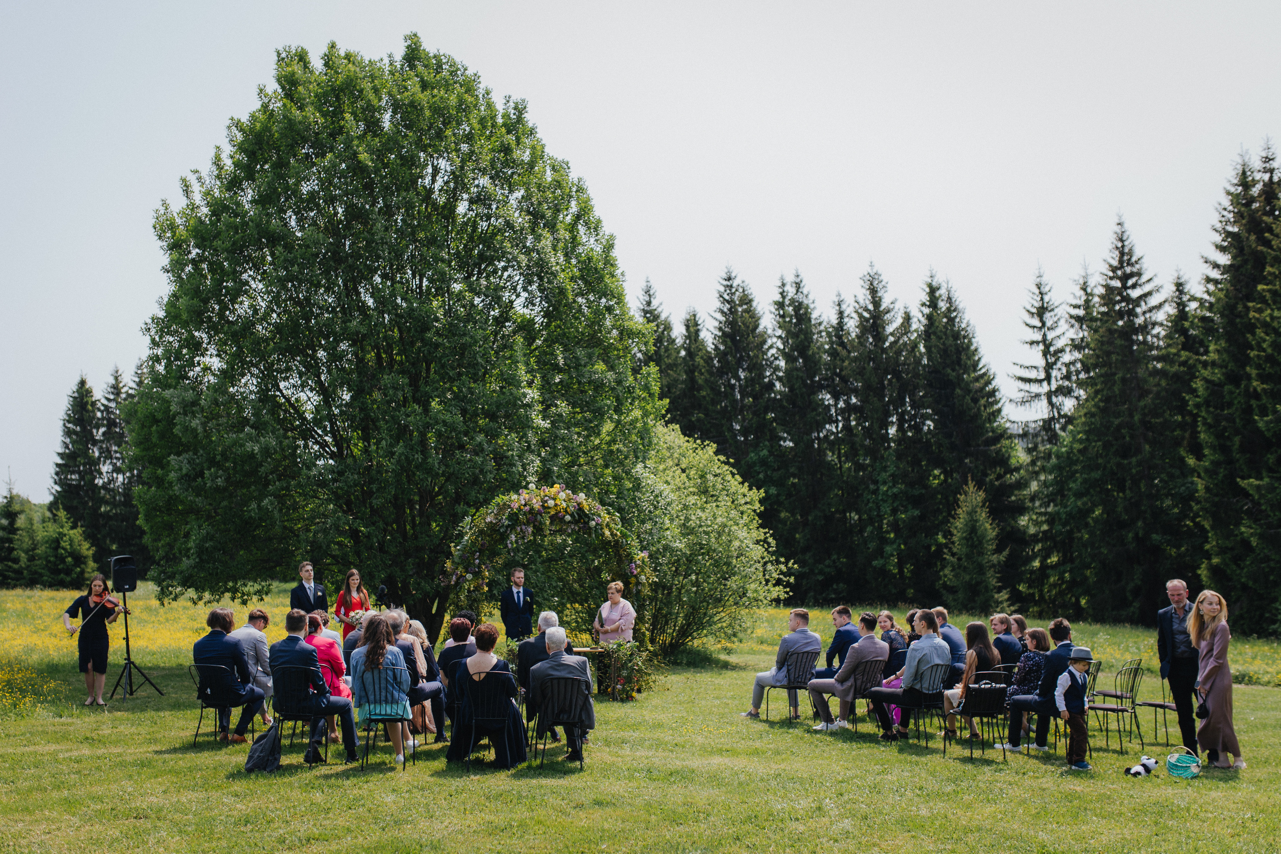 Vestuvinė fotosesija Food in the wood