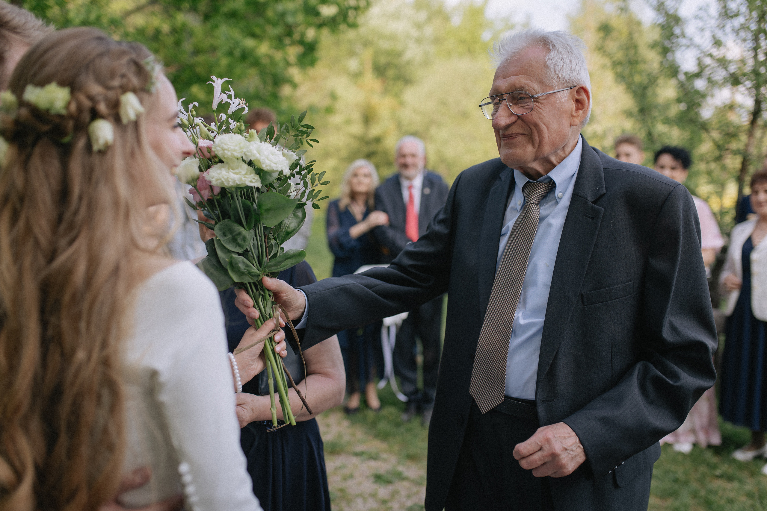 Vestuvinė fotosesija Food in the wood