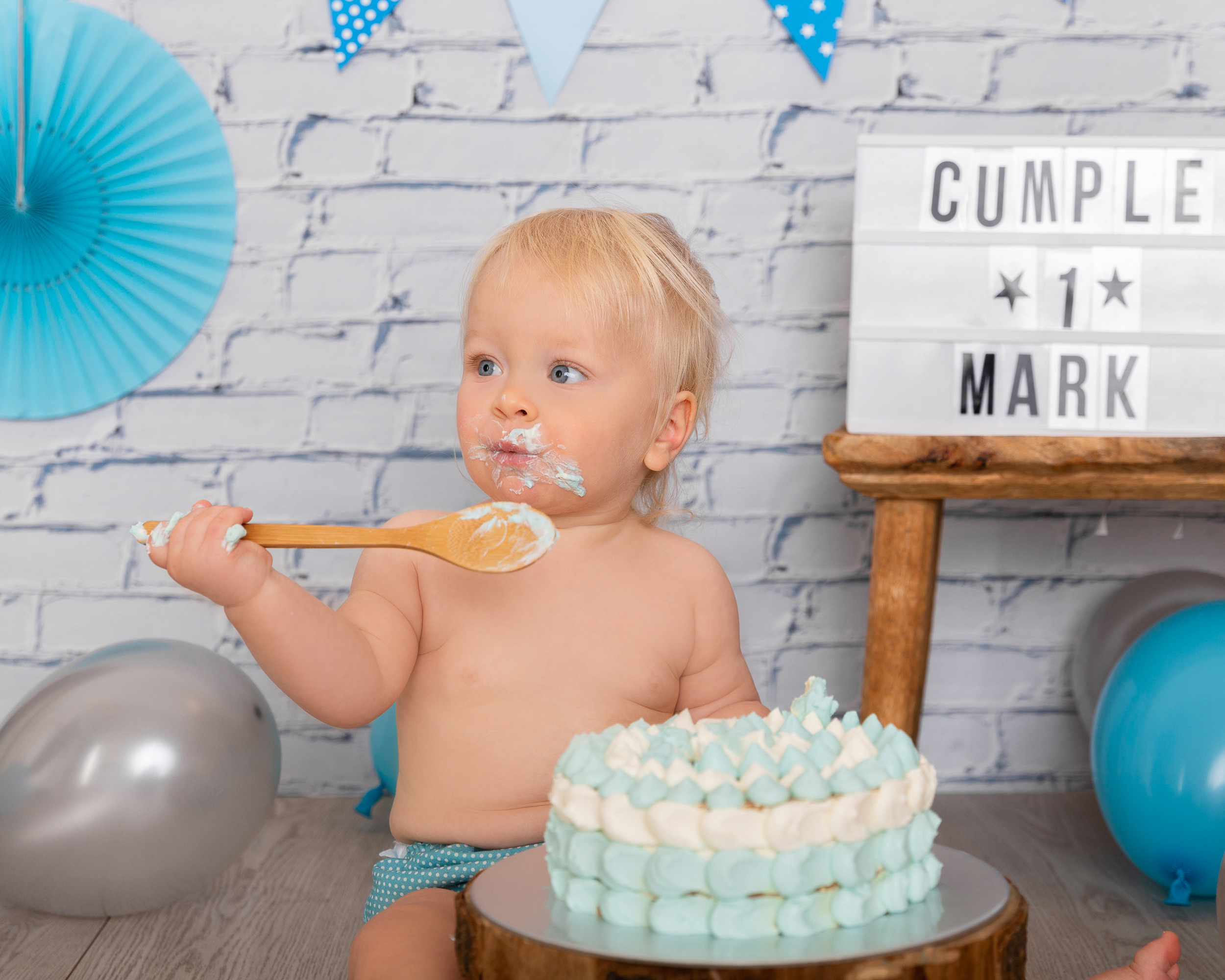 Smash cake или «Первый тортик». Фотограф в Испании ( Аликанте, Торревьеха, Бенидорм )