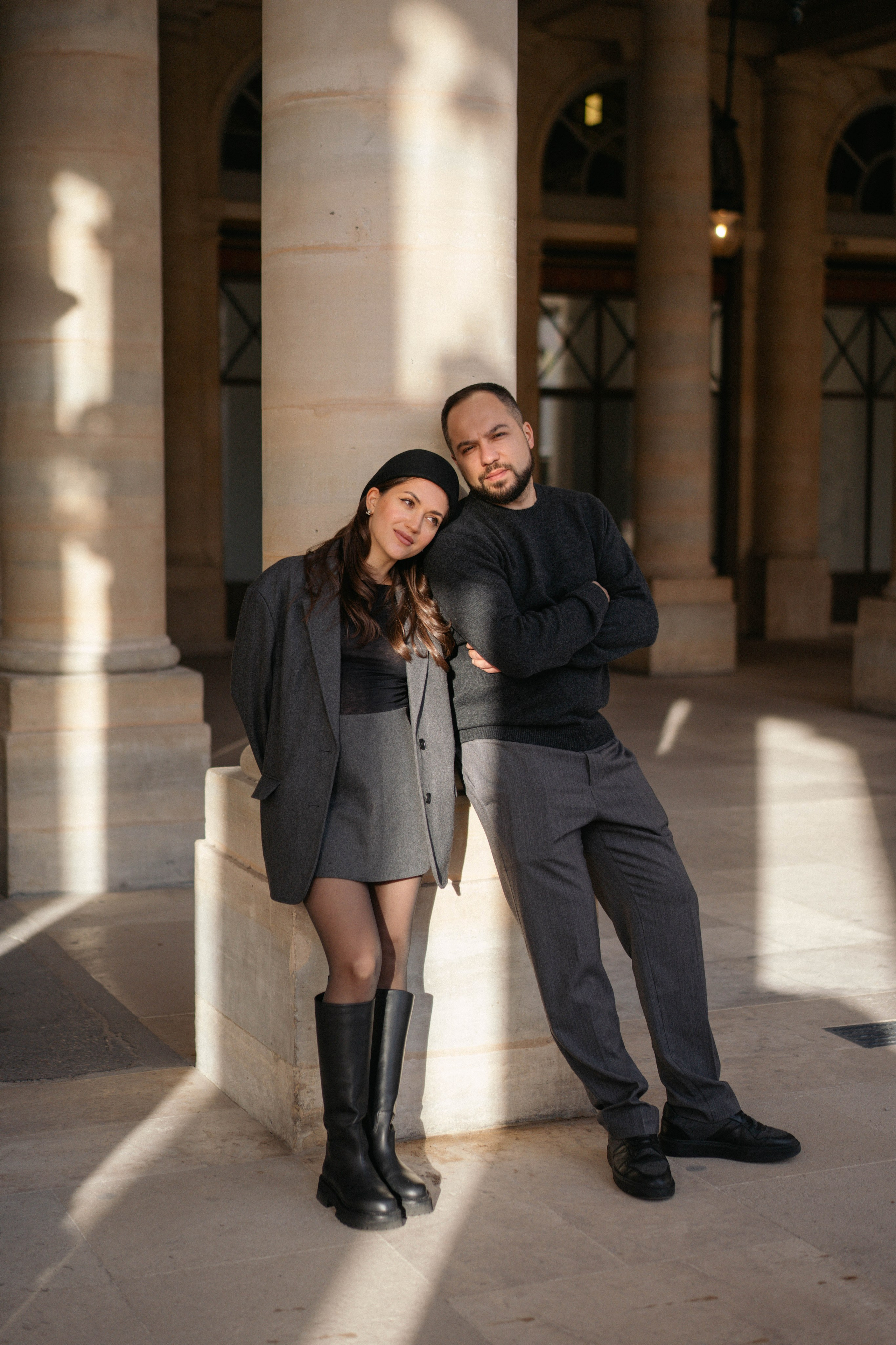 осенняя фотосессия пары в Palais Royal