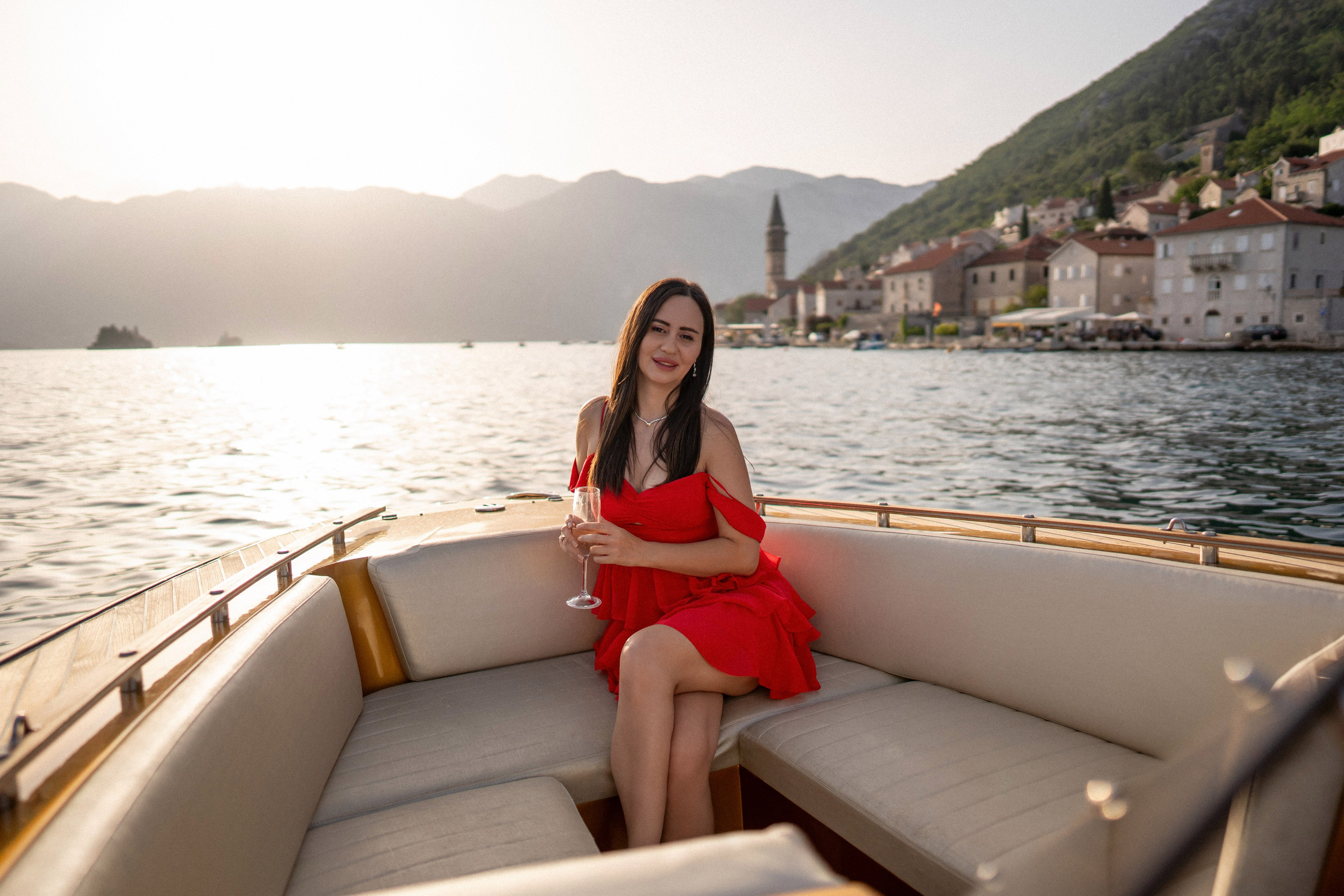 Huur een boot voor fotoshoots in Montenegro