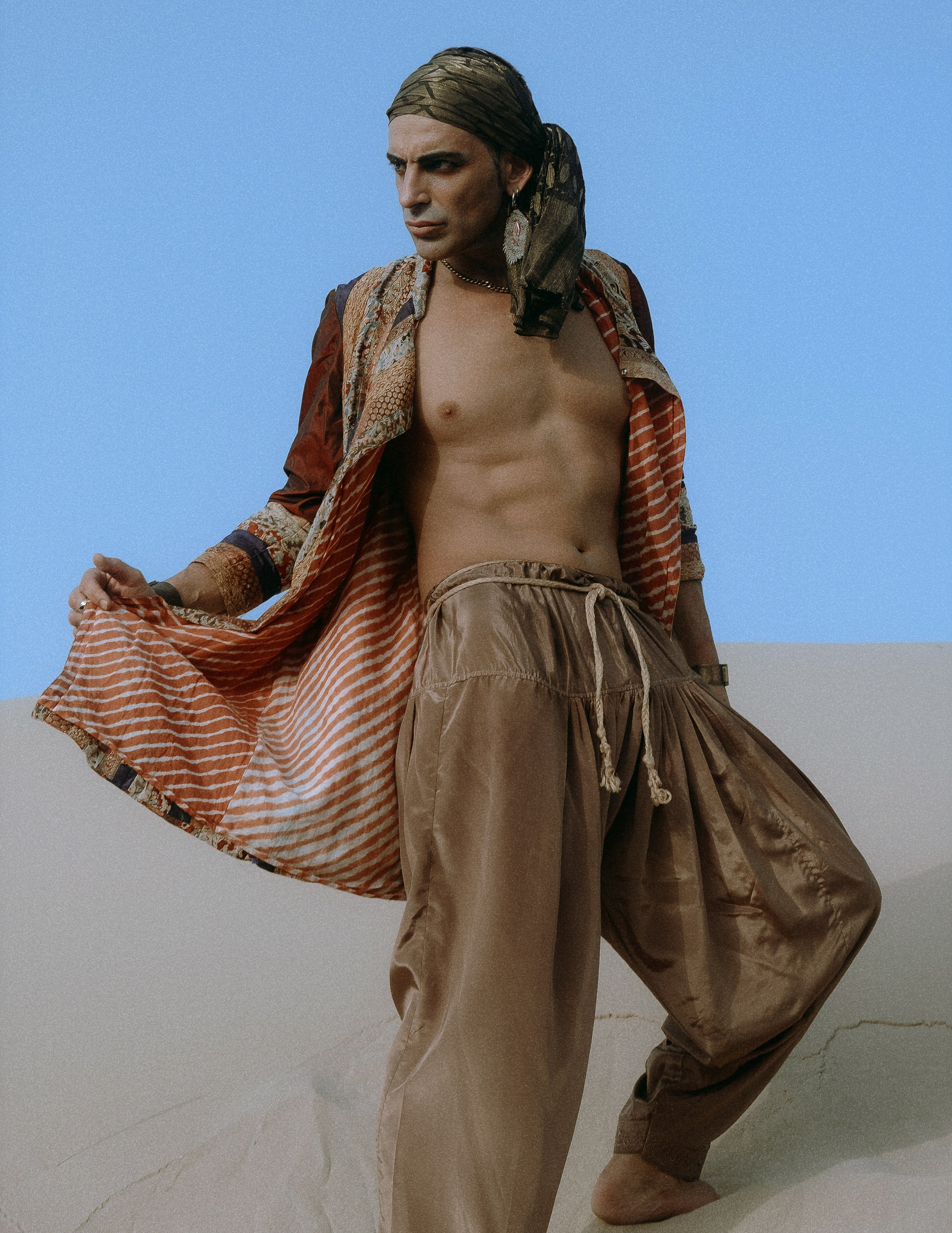 Портфолио-фотосессия в дюнах Аликанте — креативные образы и уникальные наряды от дизайнера — Фотограф Андрей Луковников