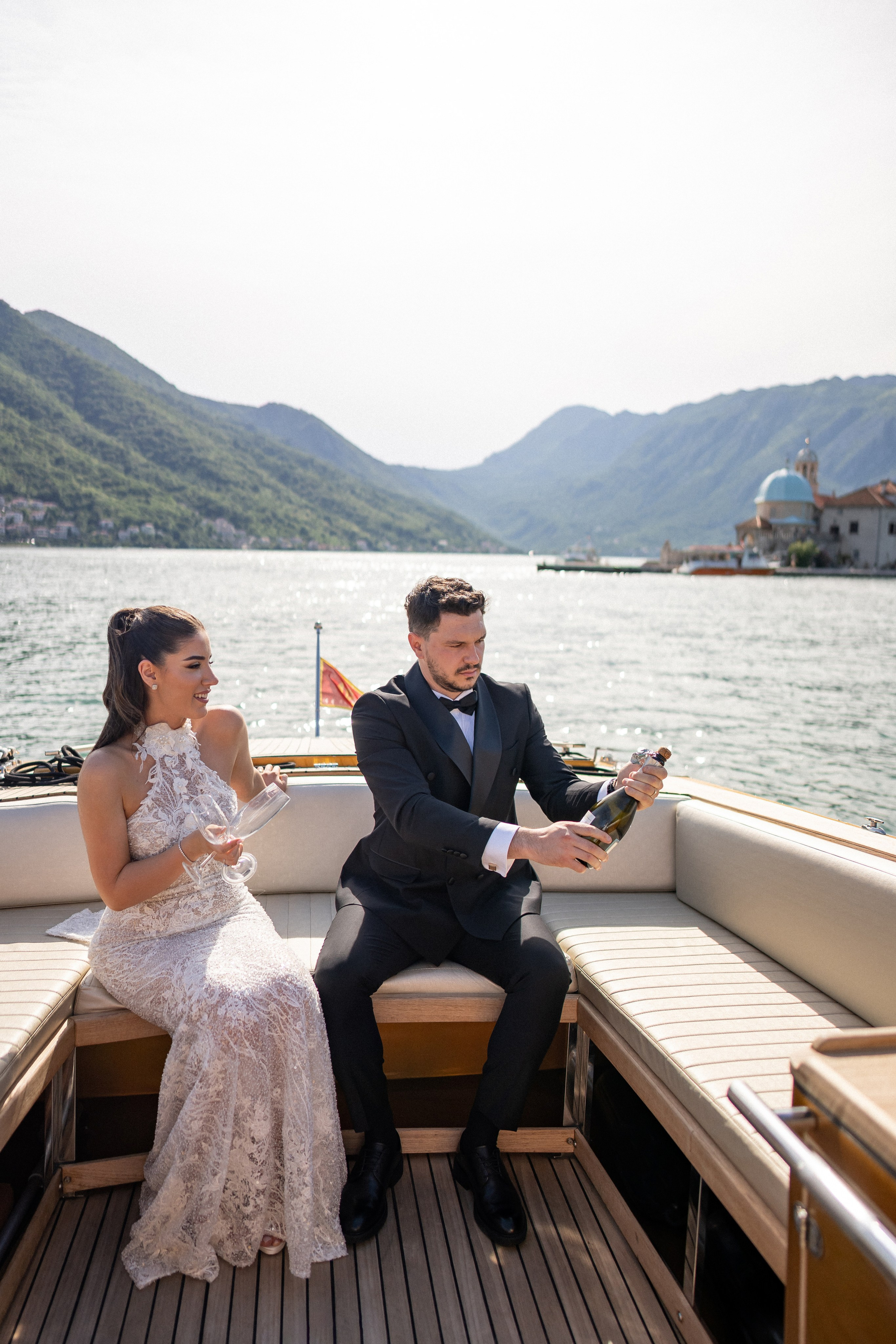 Huur een boot voor fotoshoots in Montenegro