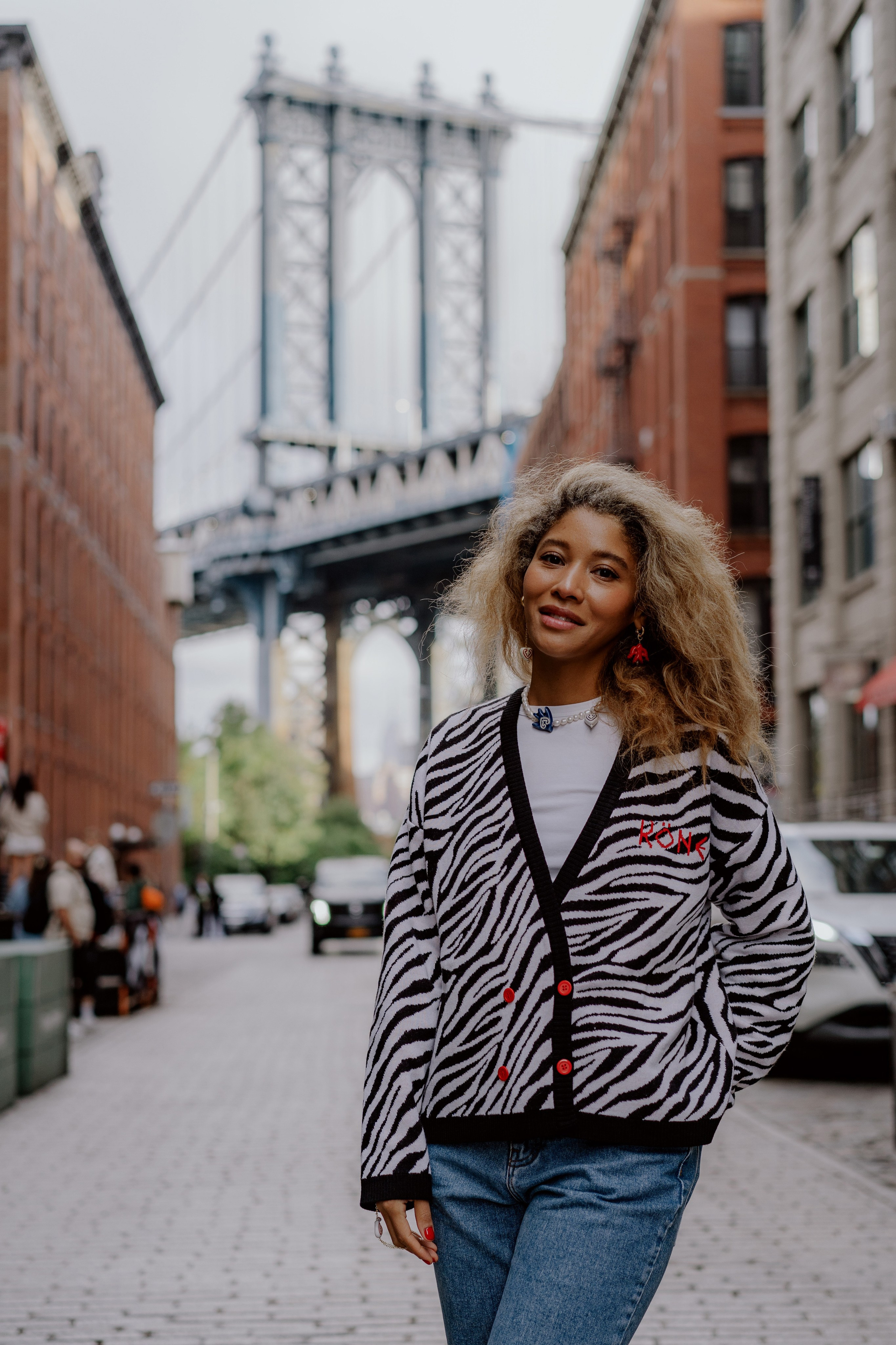 Rooklyn Bridge Sunrise Photography | DUMBO NYC Photo Session Guide. Videographer and photographer in New York // MAKAROV.VIDEO