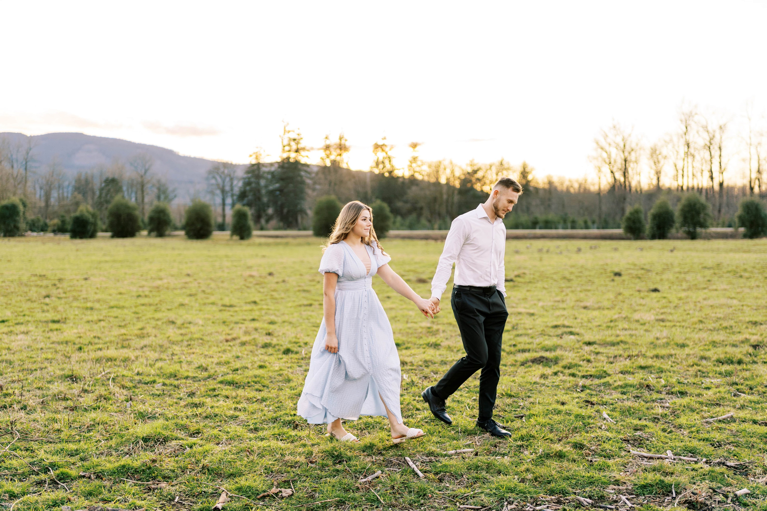 Engagement photo shoot/ Dmitry and Julia/ February 2024. North Bend, Washington. EVAN ARISTOV WEDDING PHOTOGRAPHY — Seattle Wedding Photographer