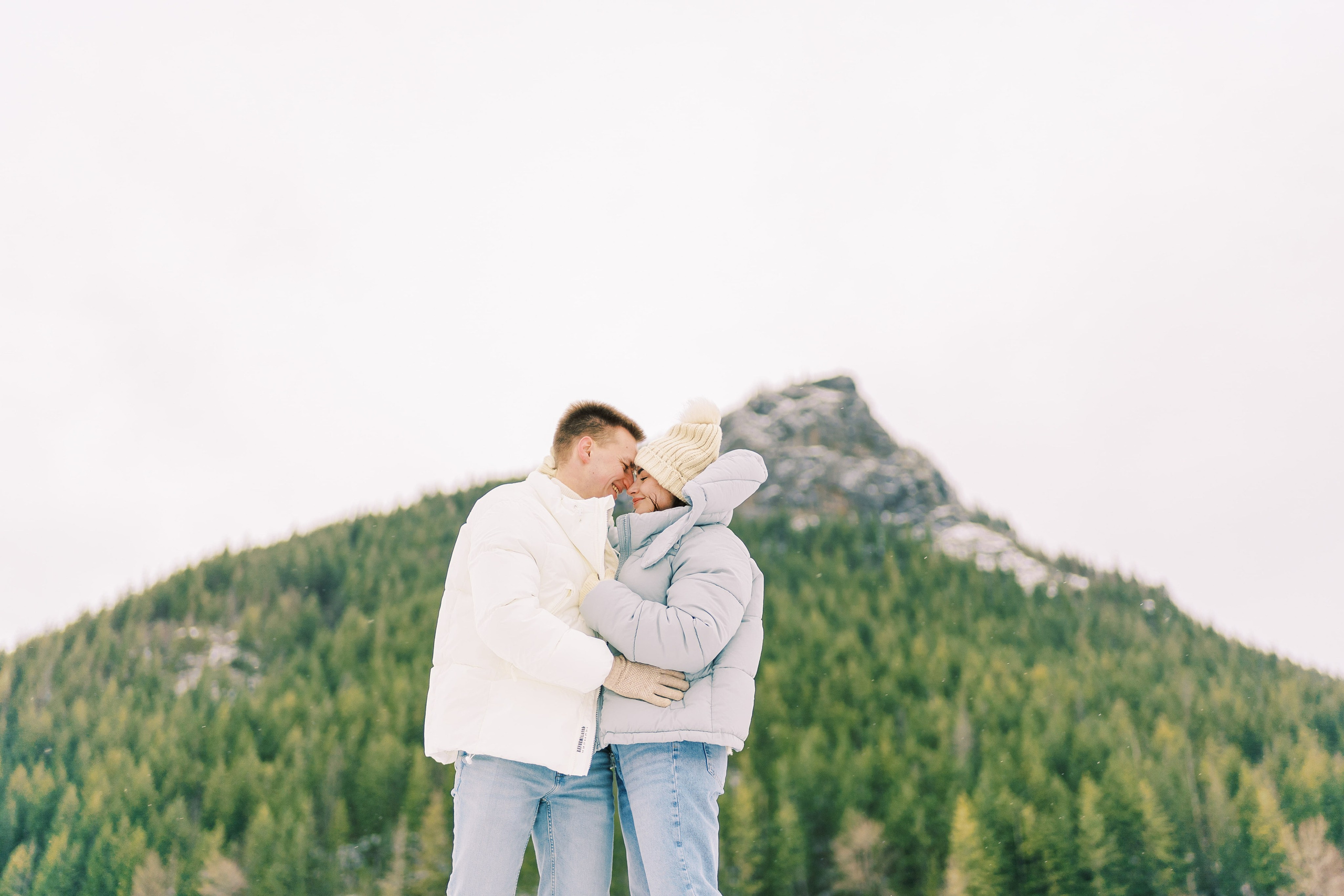 Irina & Bogdan / January 2024. Rattlesnake Lake, WA. EVAN ARISTOV WEDDING PHOTOGRAPHY — Seattle Wedding Photographer