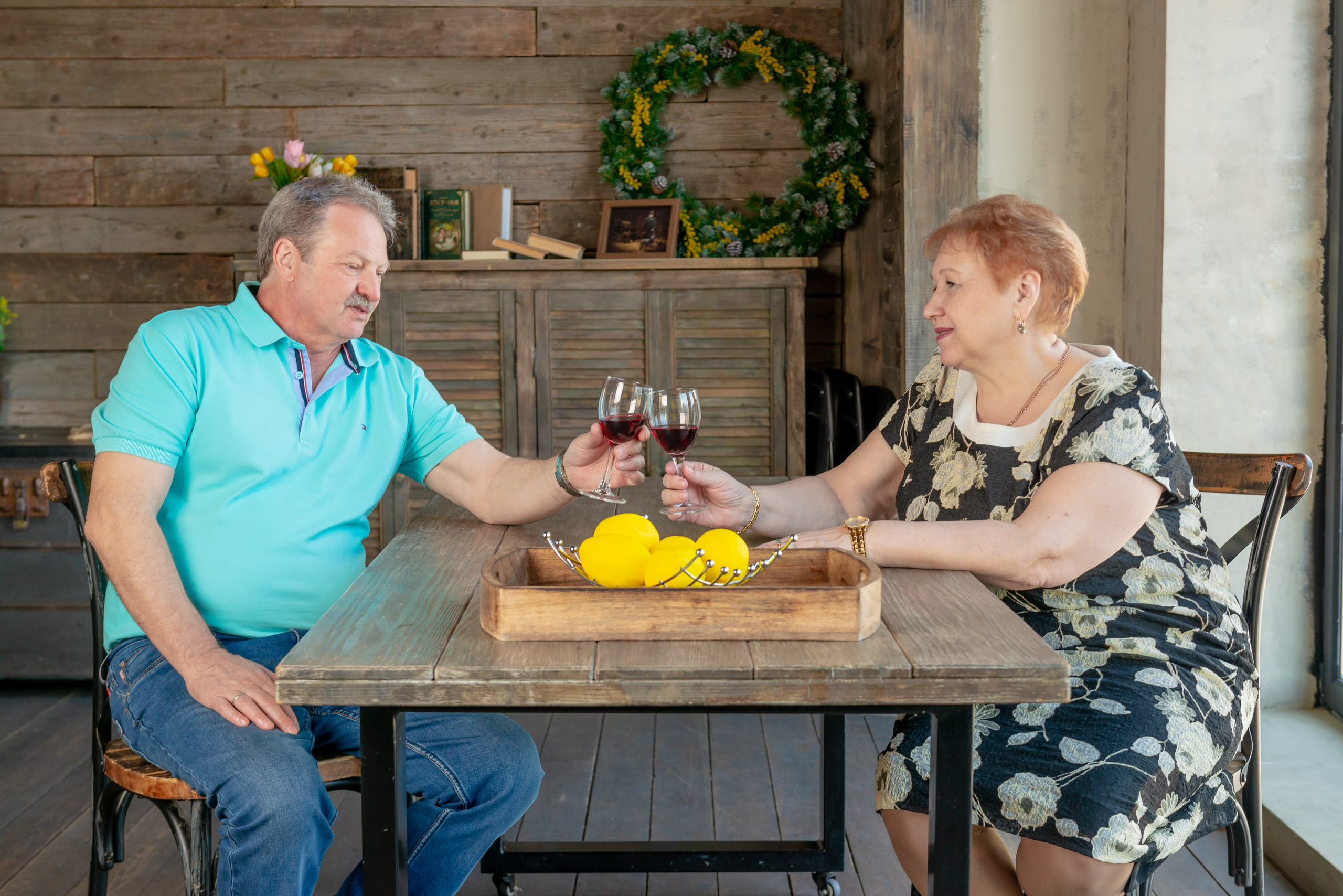 Photosession of a married couple in the studio. FOTÓGRAFO MÉXICO QUINTANA ROO