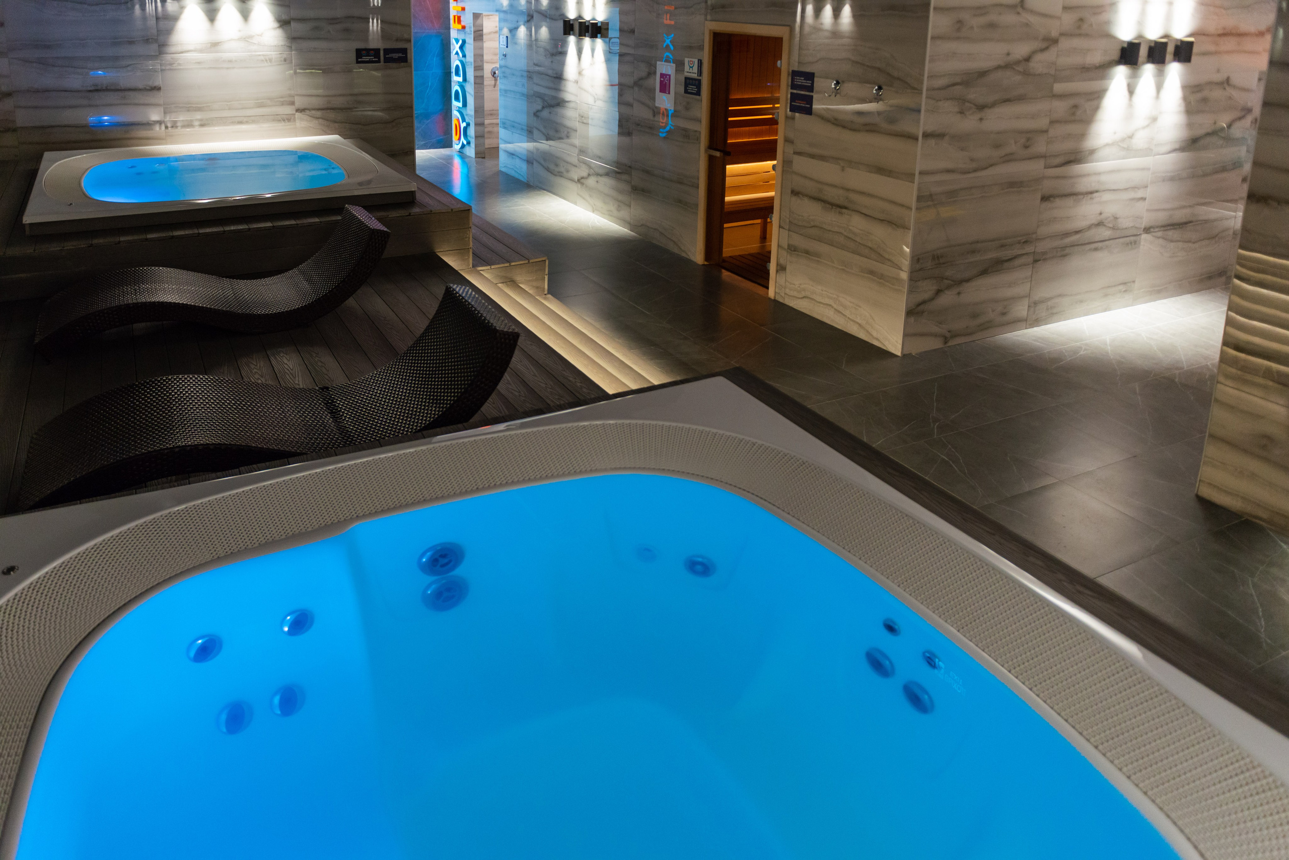 Фитнес-клуб DDX Fitness в ТЦ Июнь Мытищи. ФОТОГРАФ МЕКСИКА КИНТАНА-РОО