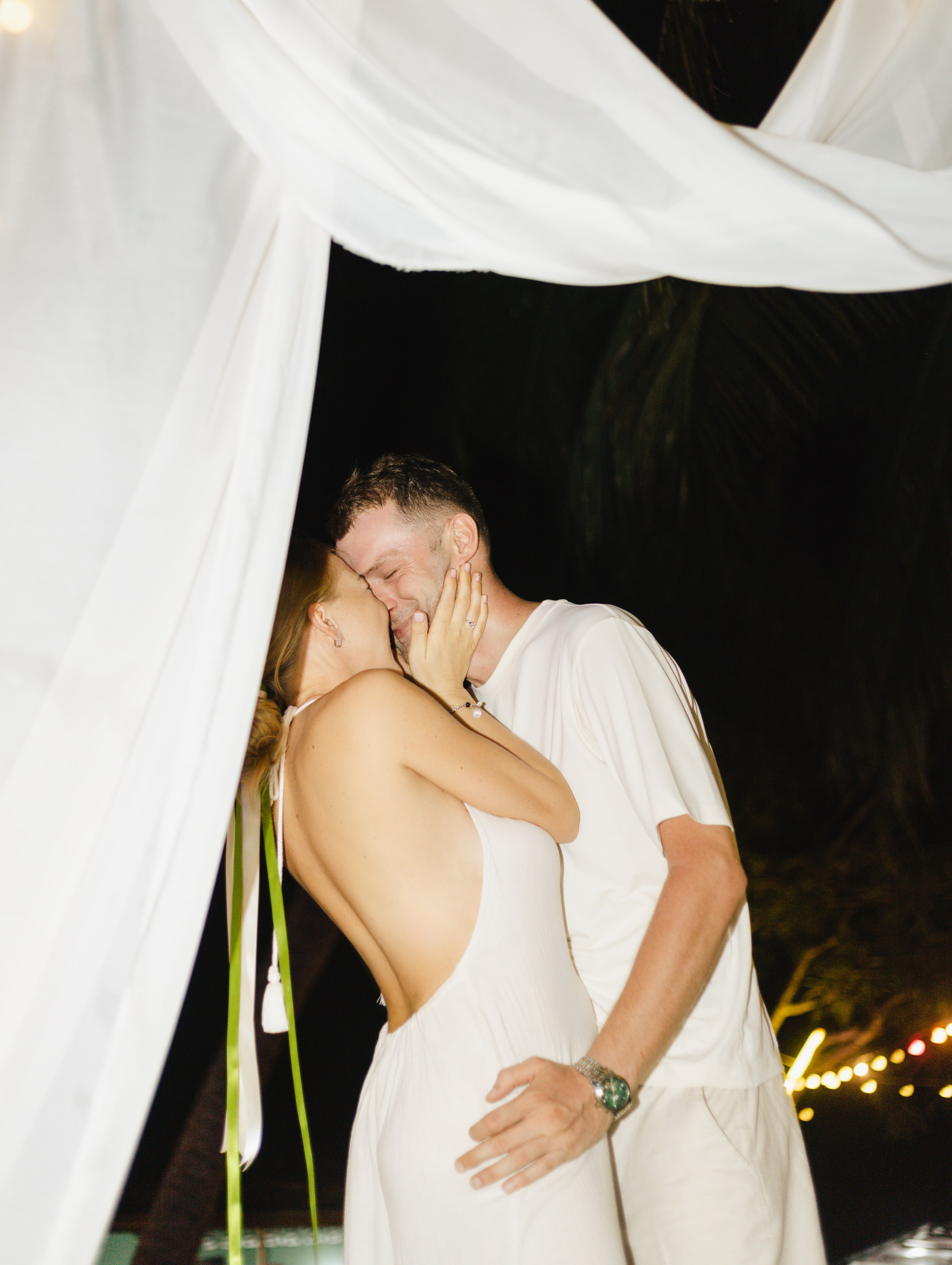 LOVE — STORY. Photographer on Koh Samui Elena