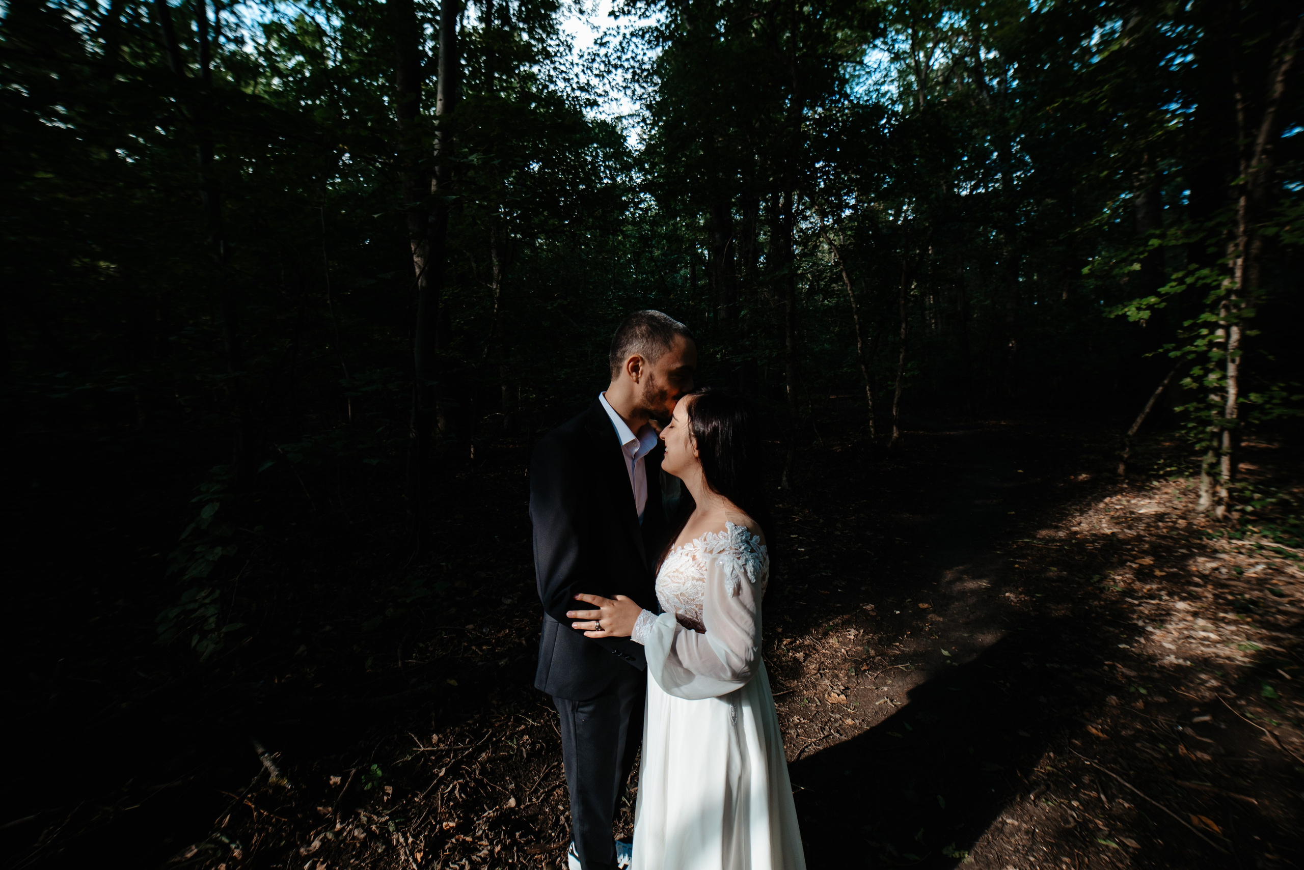 Sedinta foto trash the dress. Fotograf de nunta din Bucuresti Eugen Elisei