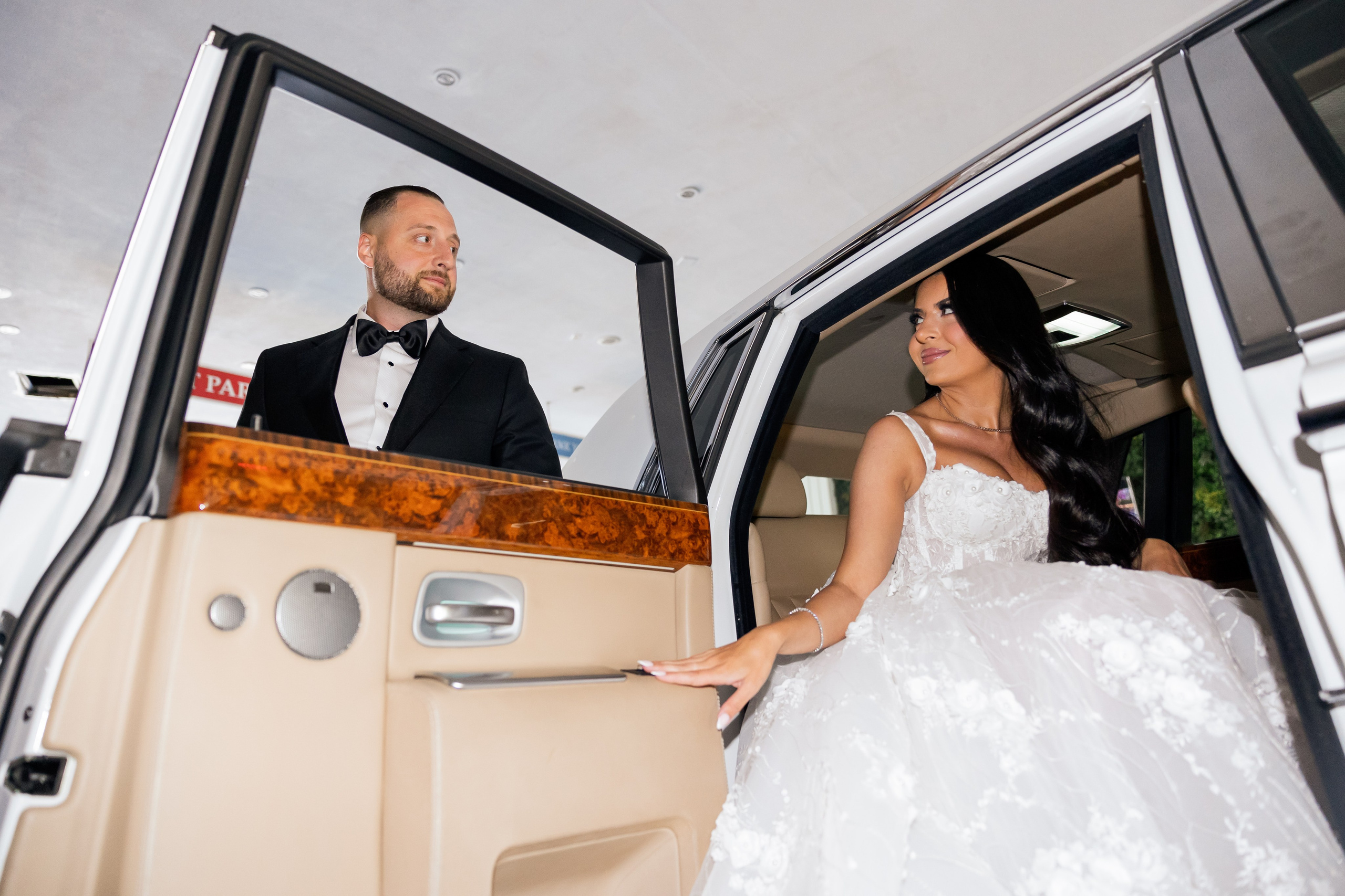 Irina Ermak wedding photographer in New York