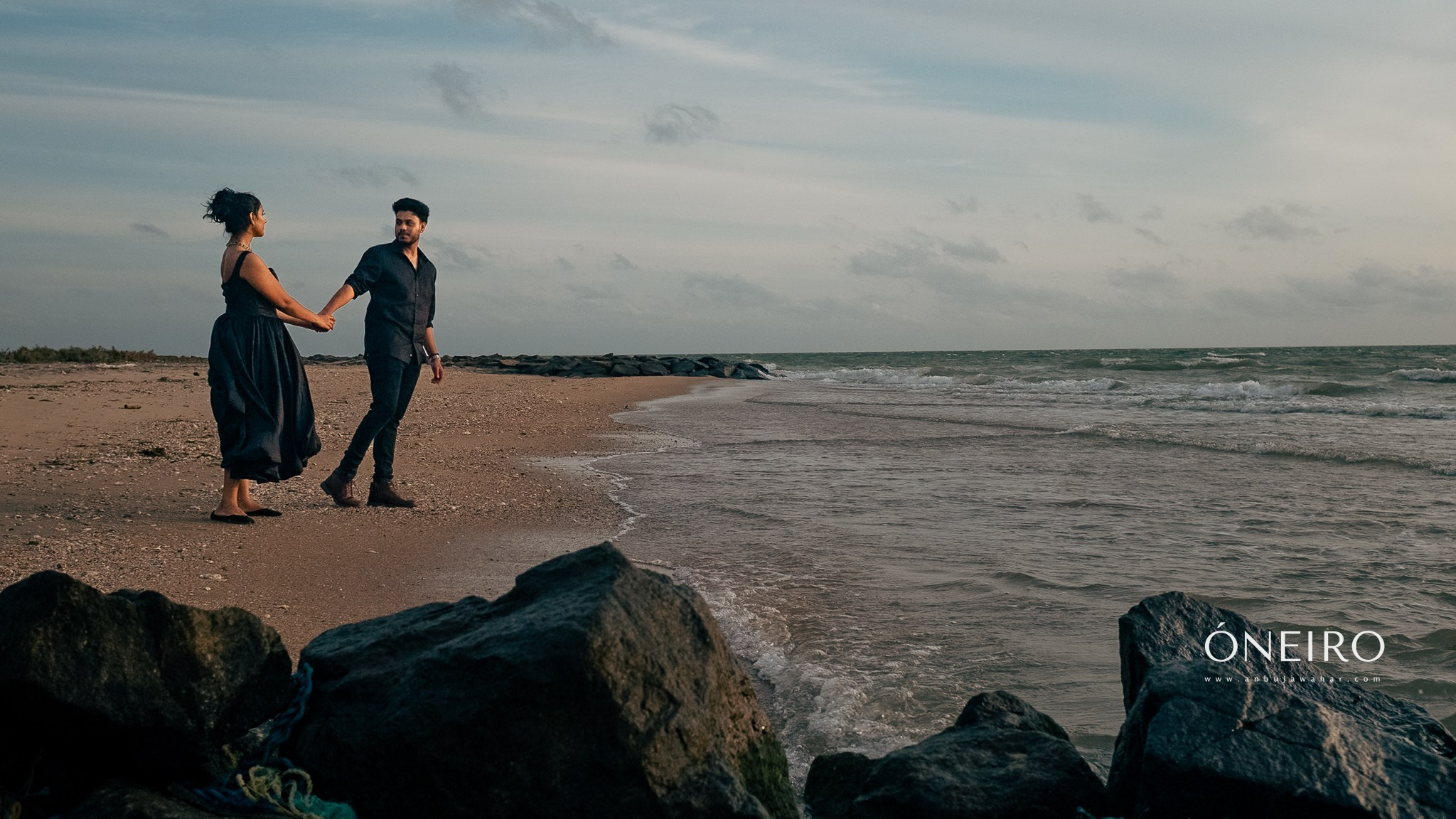 Pre wedding photography: Doric Bungalow in Arippu, Mannar, Sri Lanka