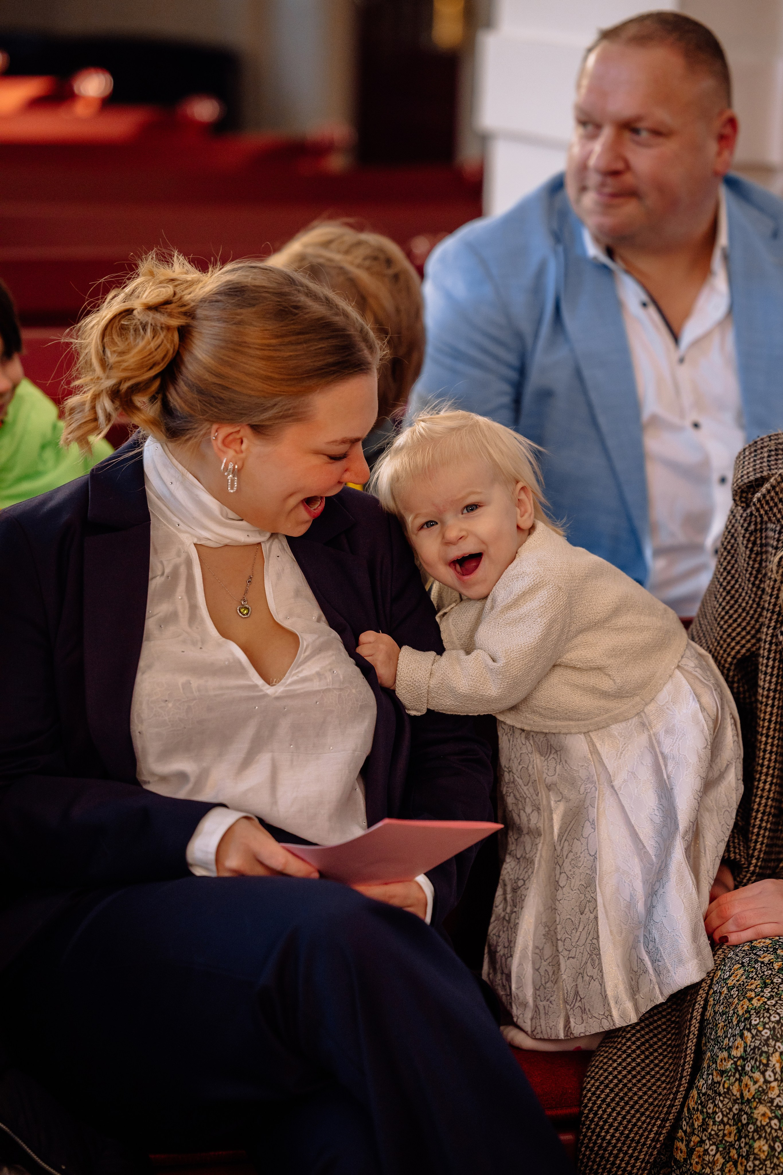 Taufe und Kommunion. Hochzeitsfotograf München Taufe Familienfotograf Tanja Mauke