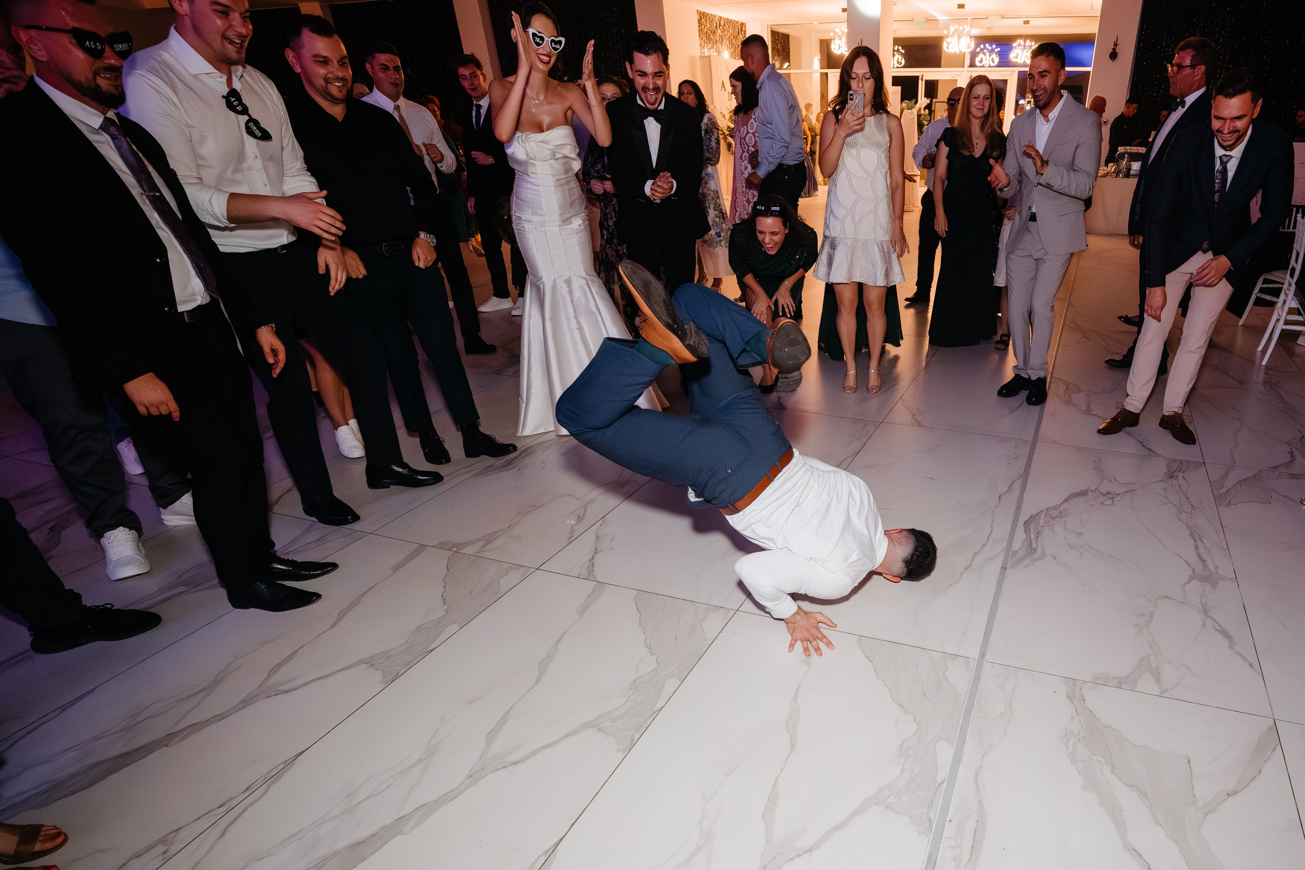 Povestea de nuntă a lui Anca și Dragoș în Bacău | Fotografie de Eveniment. Raw Studio. Fotograful tau de nunta!